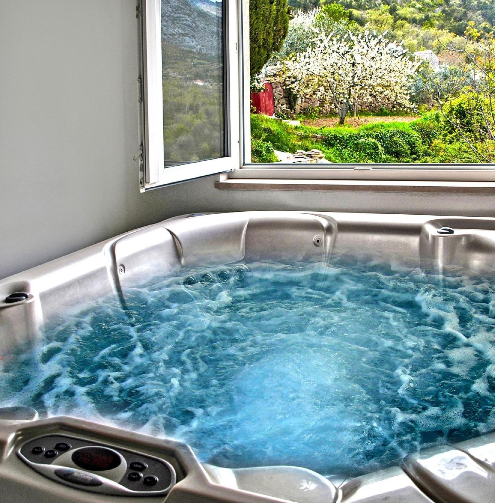 Villa Mosor Mit Beheiztem Salzwasserpool Und Sauna view 5
