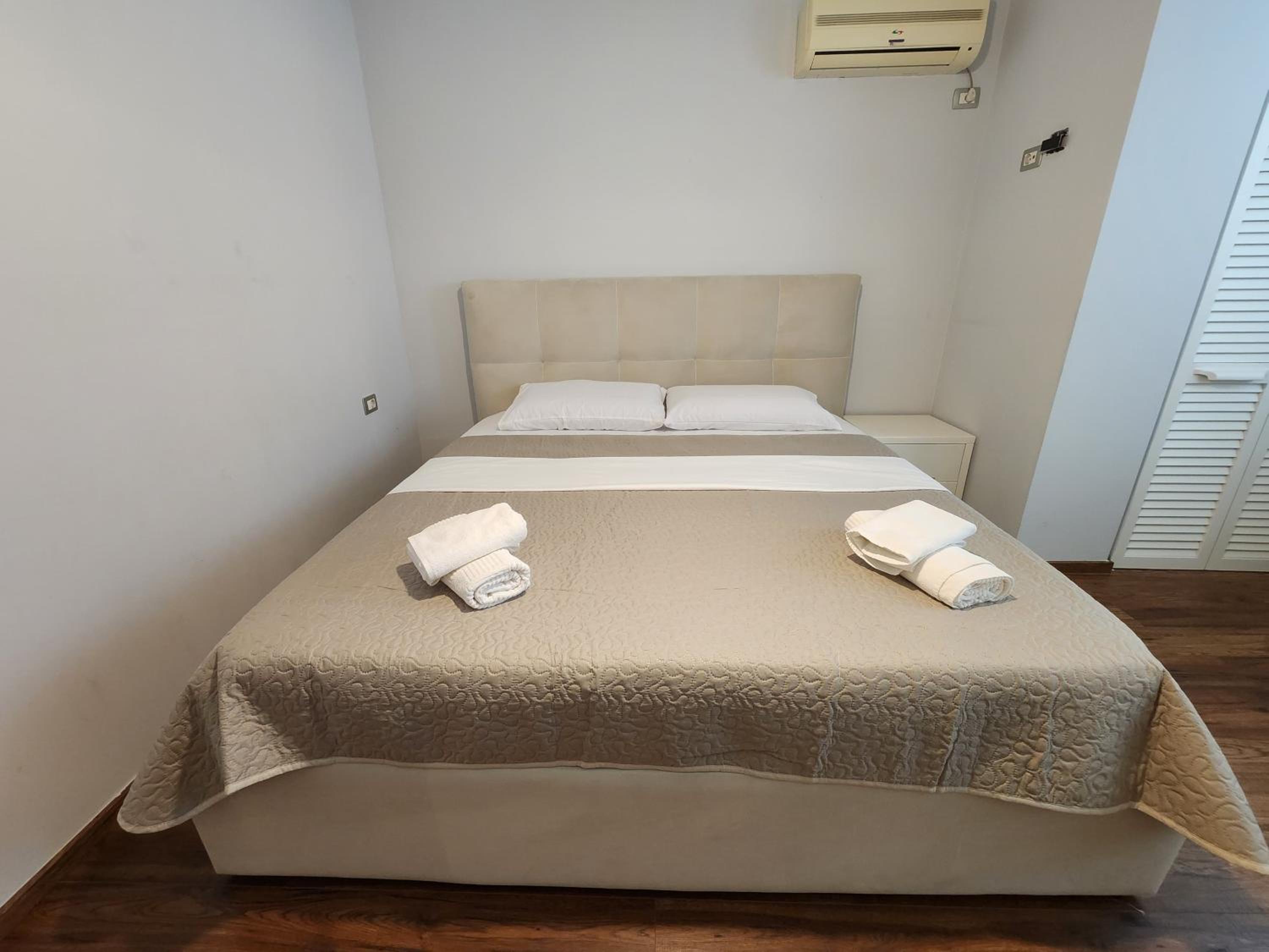 Apartment Sweet Luxury