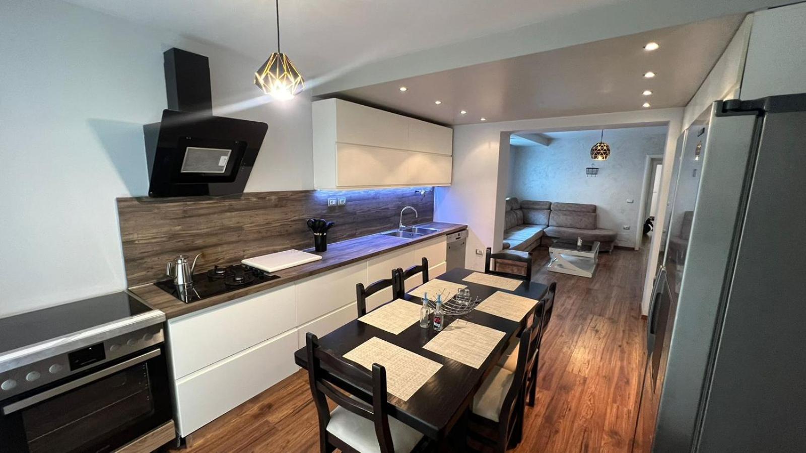Apartment Sweet Luxury