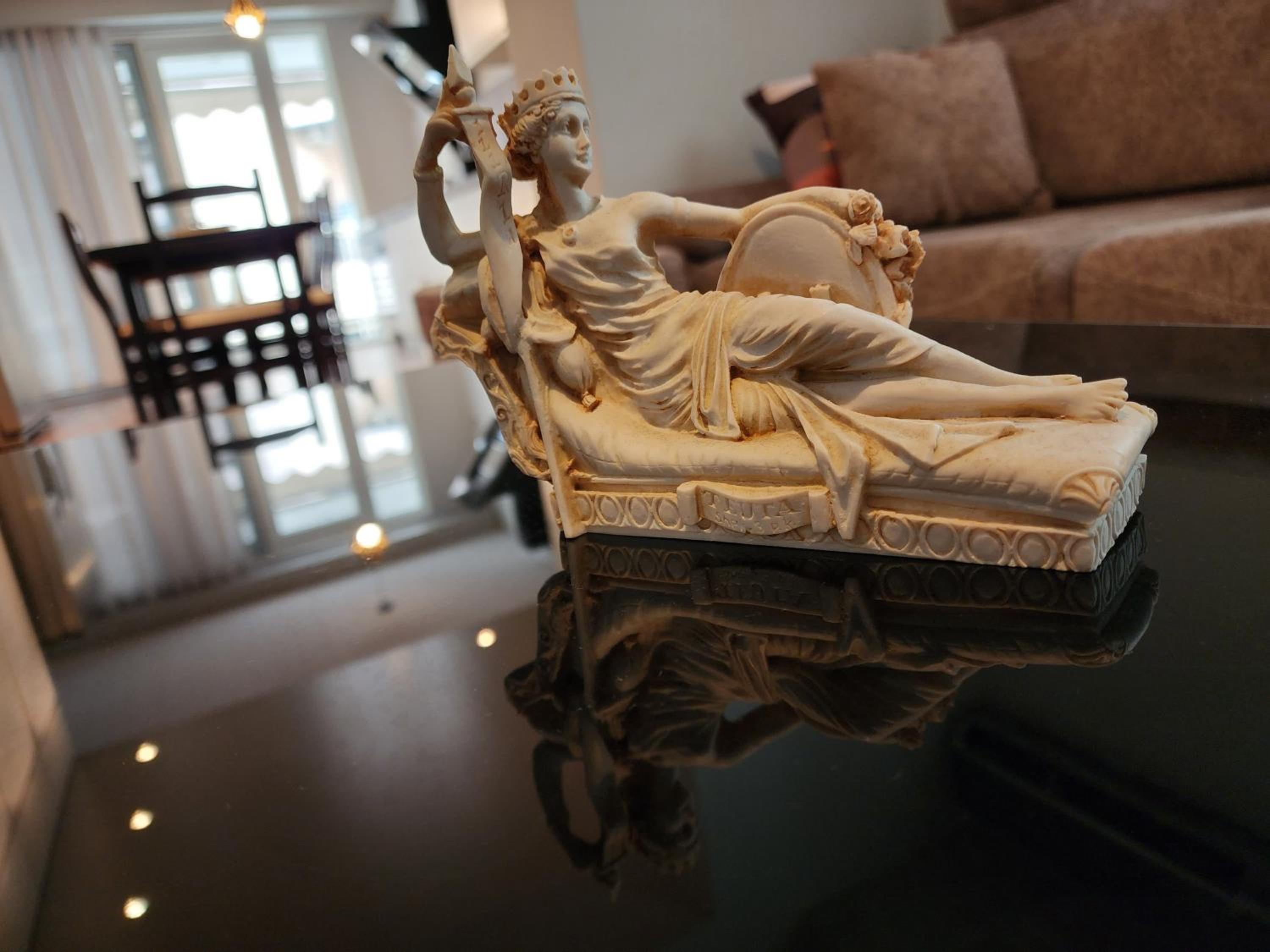 Apartment Sweet Luxury