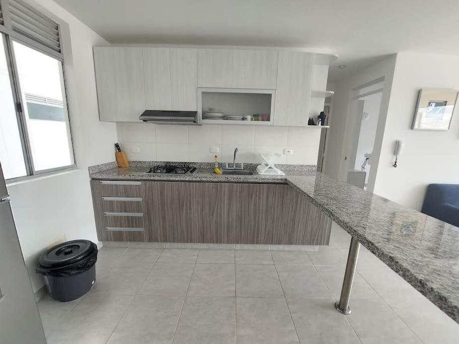 Hermoso Apartamento en Girardot vista a montañas