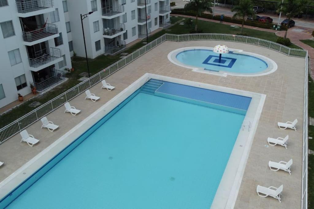 Hermoso Apartamento en Girardot vista a montañas