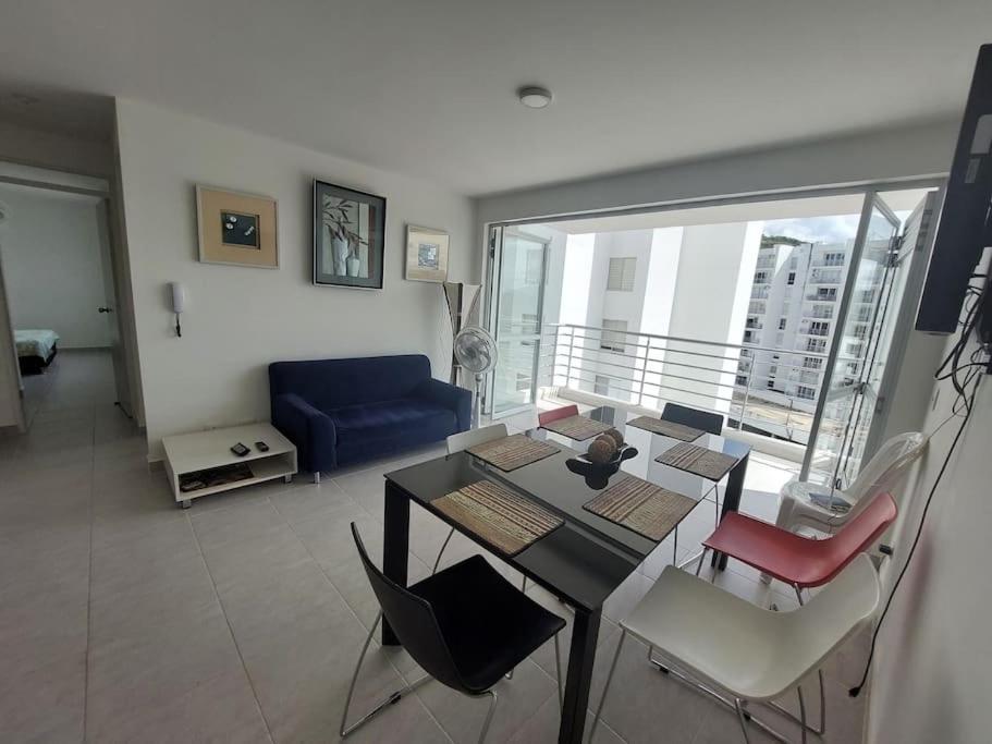 Hermoso Apartamento en Girardot vista a montañas