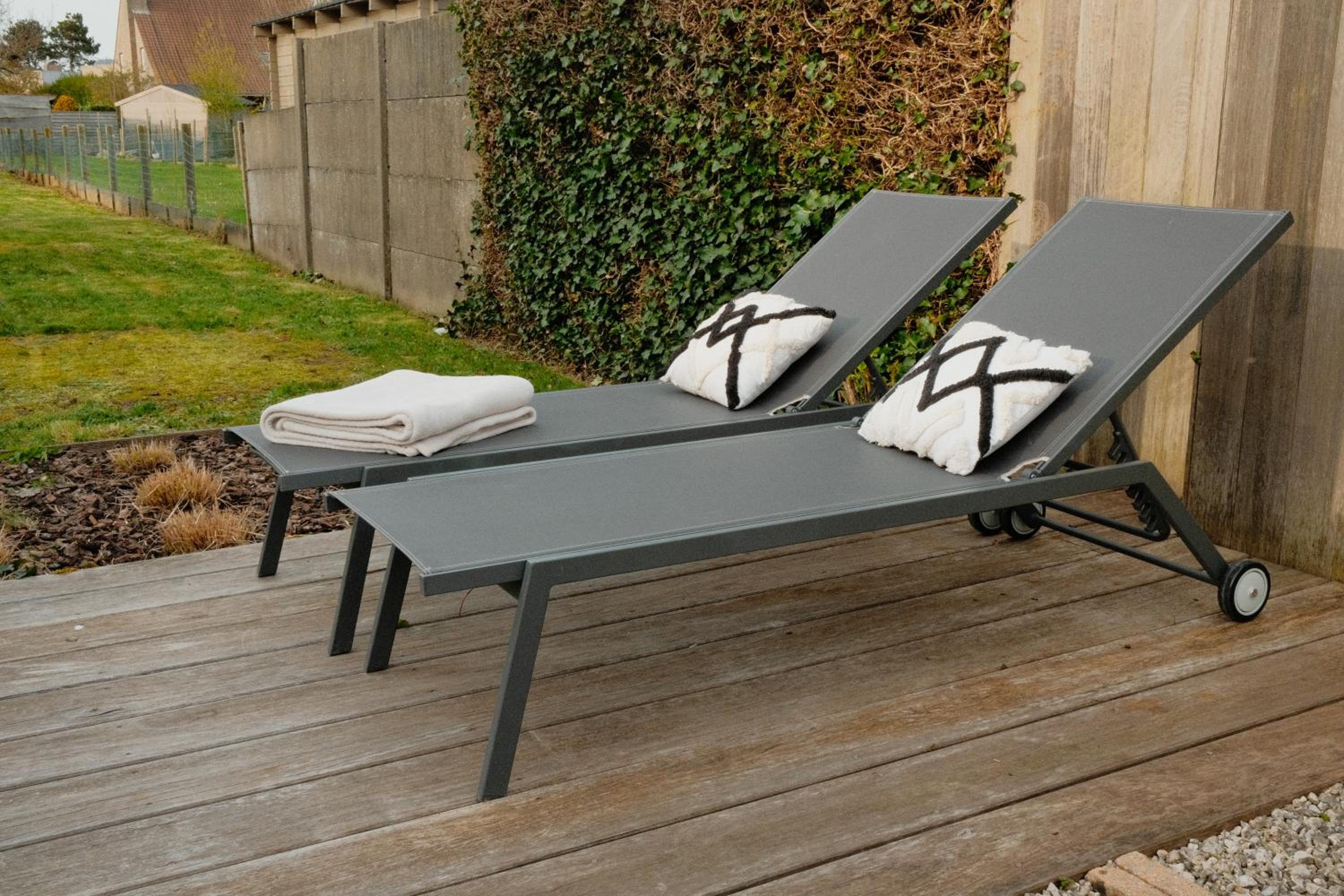 Magique 31 - Luxeverblijf met tuin & parking