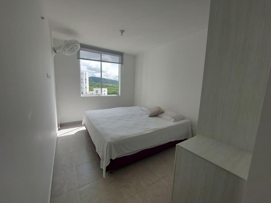 Hermoso Apartamento en Girardot vista a montañas
