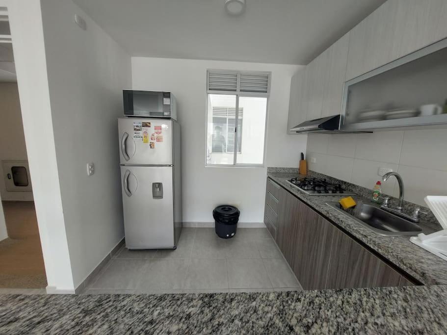 Hermoso Apartamento en Girardot vista a montañas