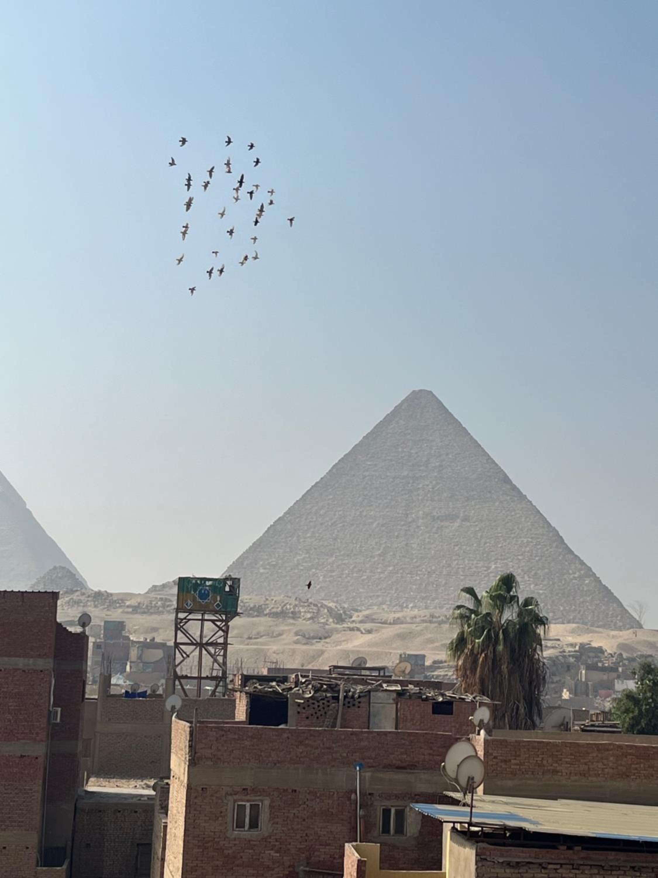 New king hur pyramids