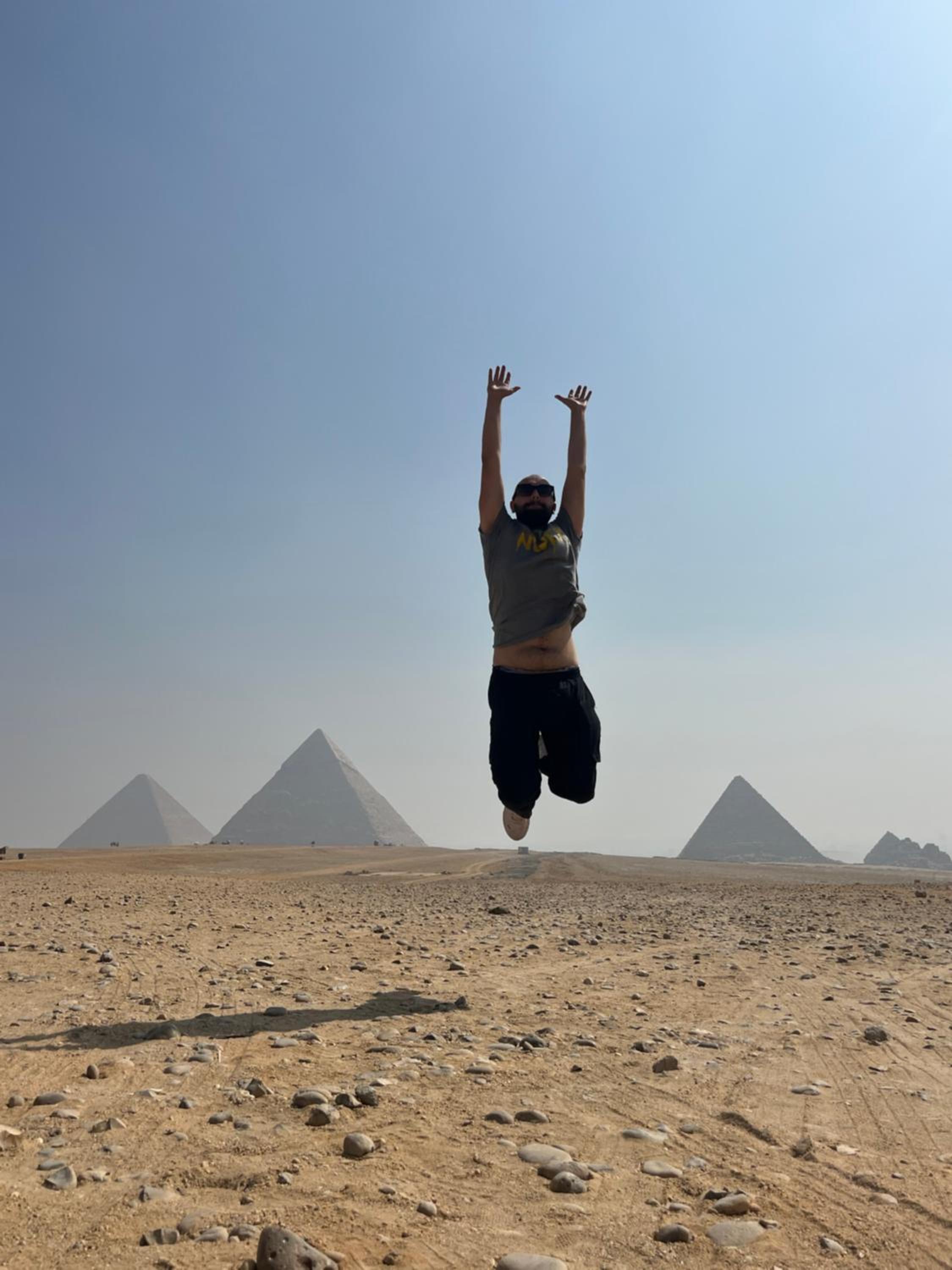 New king hur pyramids