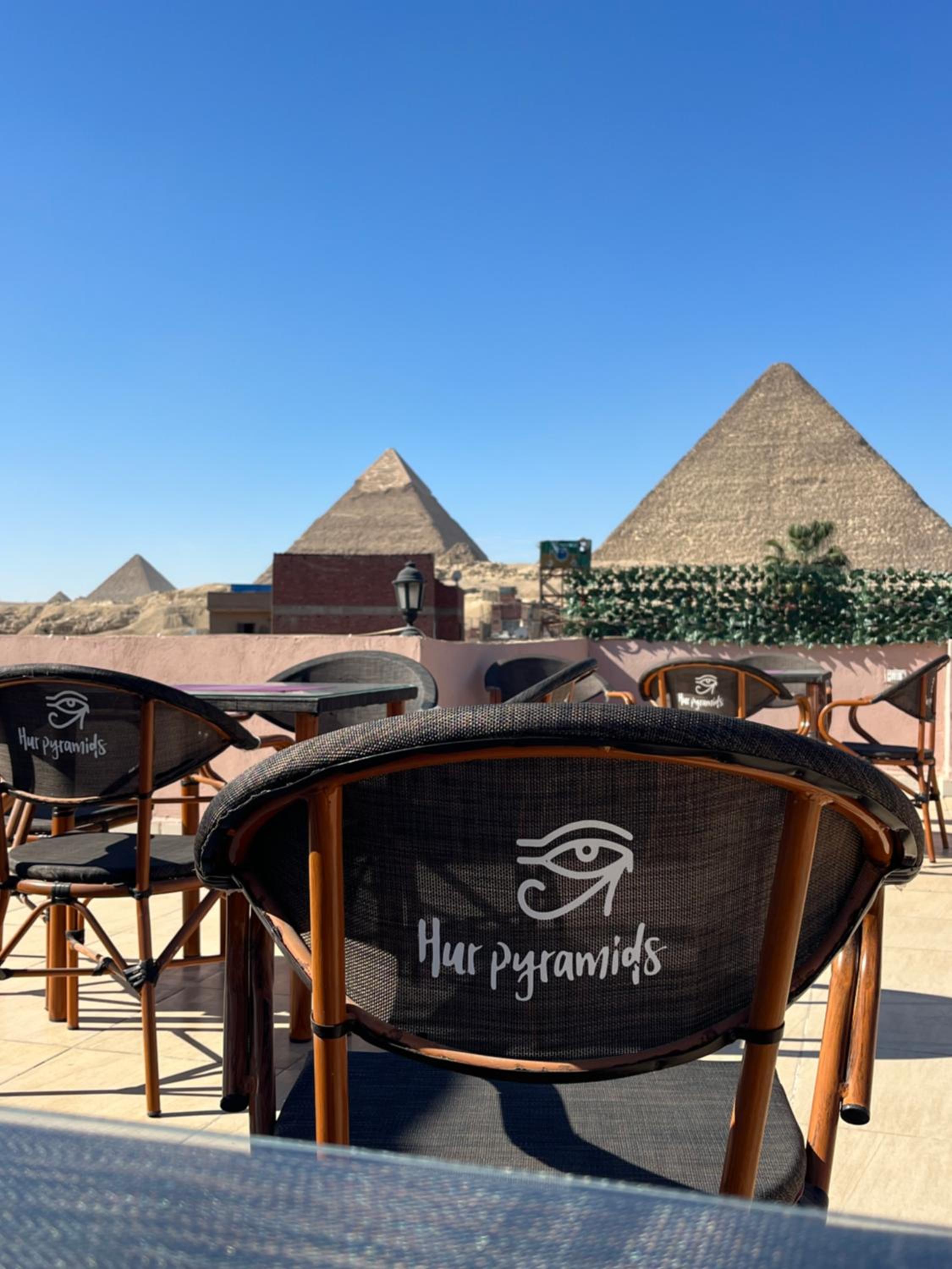 New king hur pyramids