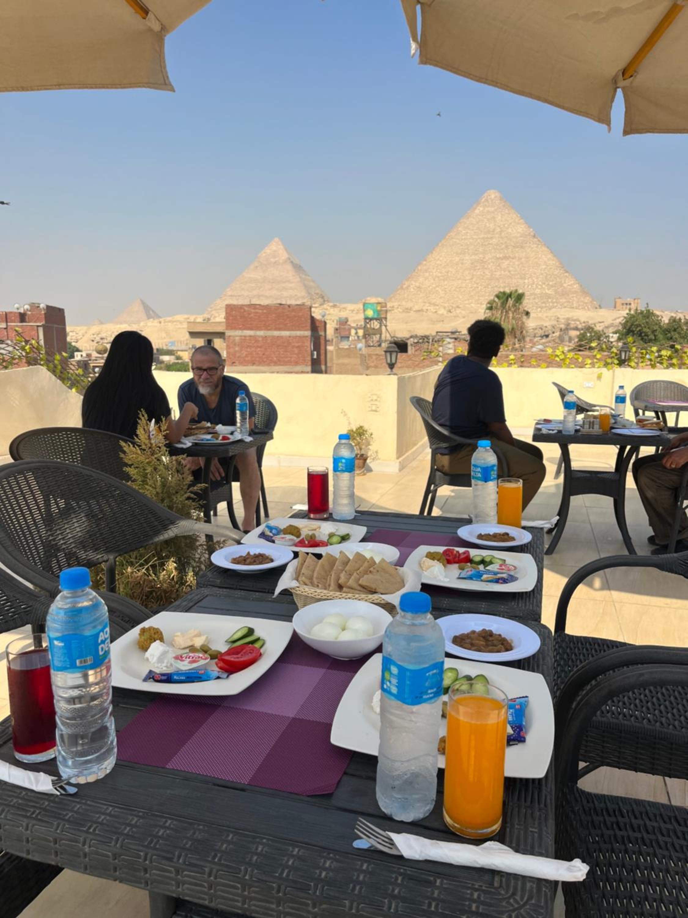 New king hur pyramids
