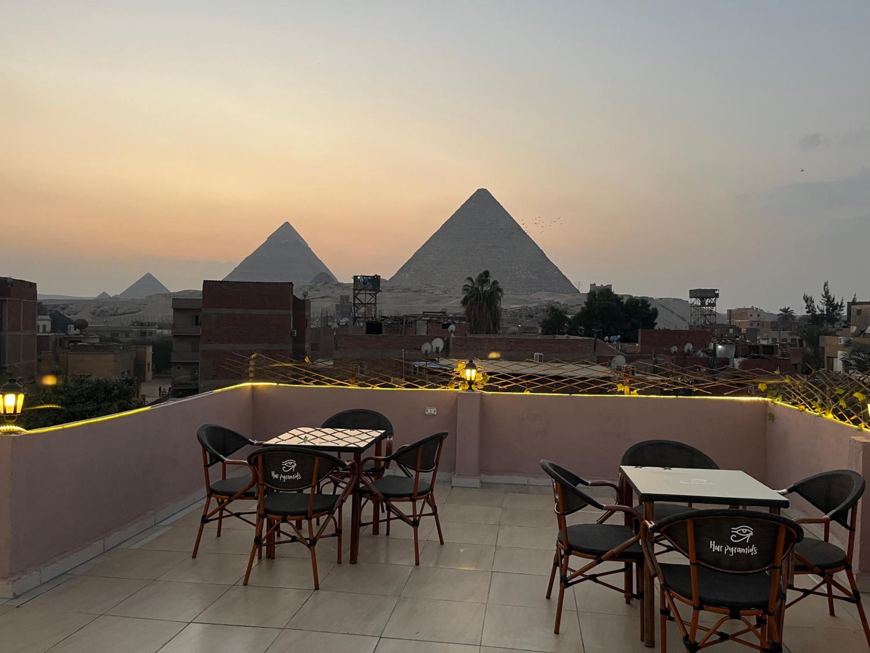 New king hur pyramids
