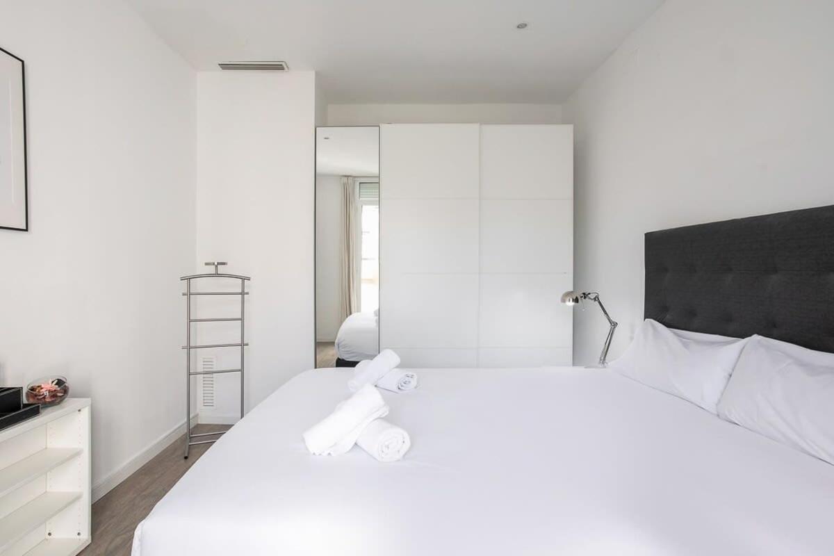 The Collection Barcelona - Paseo de Gracia modern 4BD with Terrace