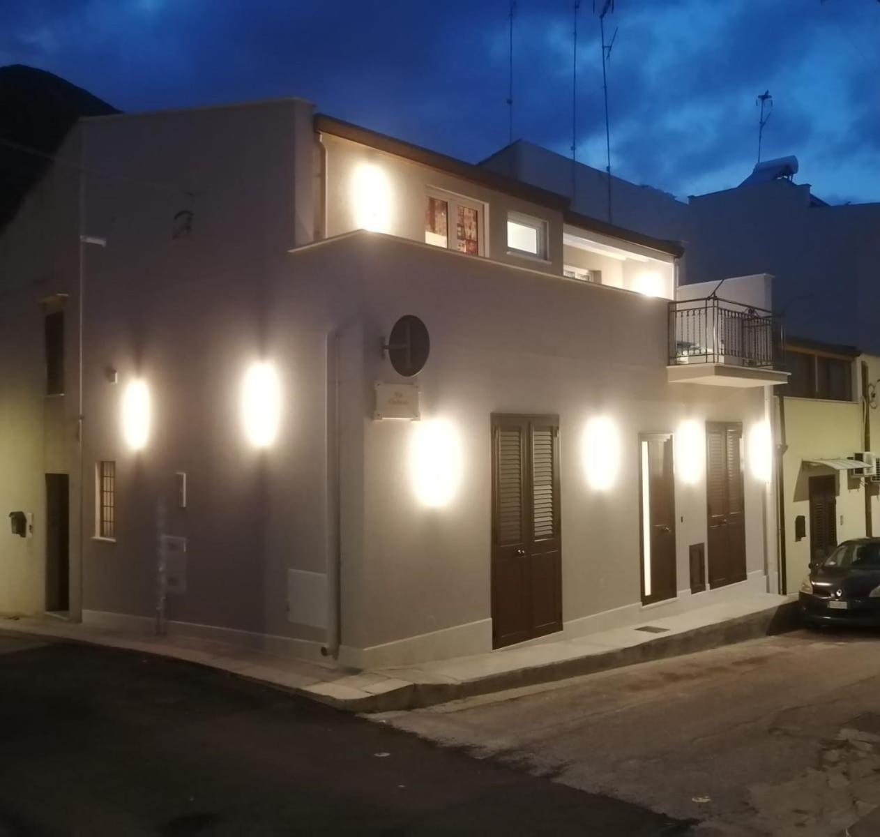 ALLUMARO HOUSE
