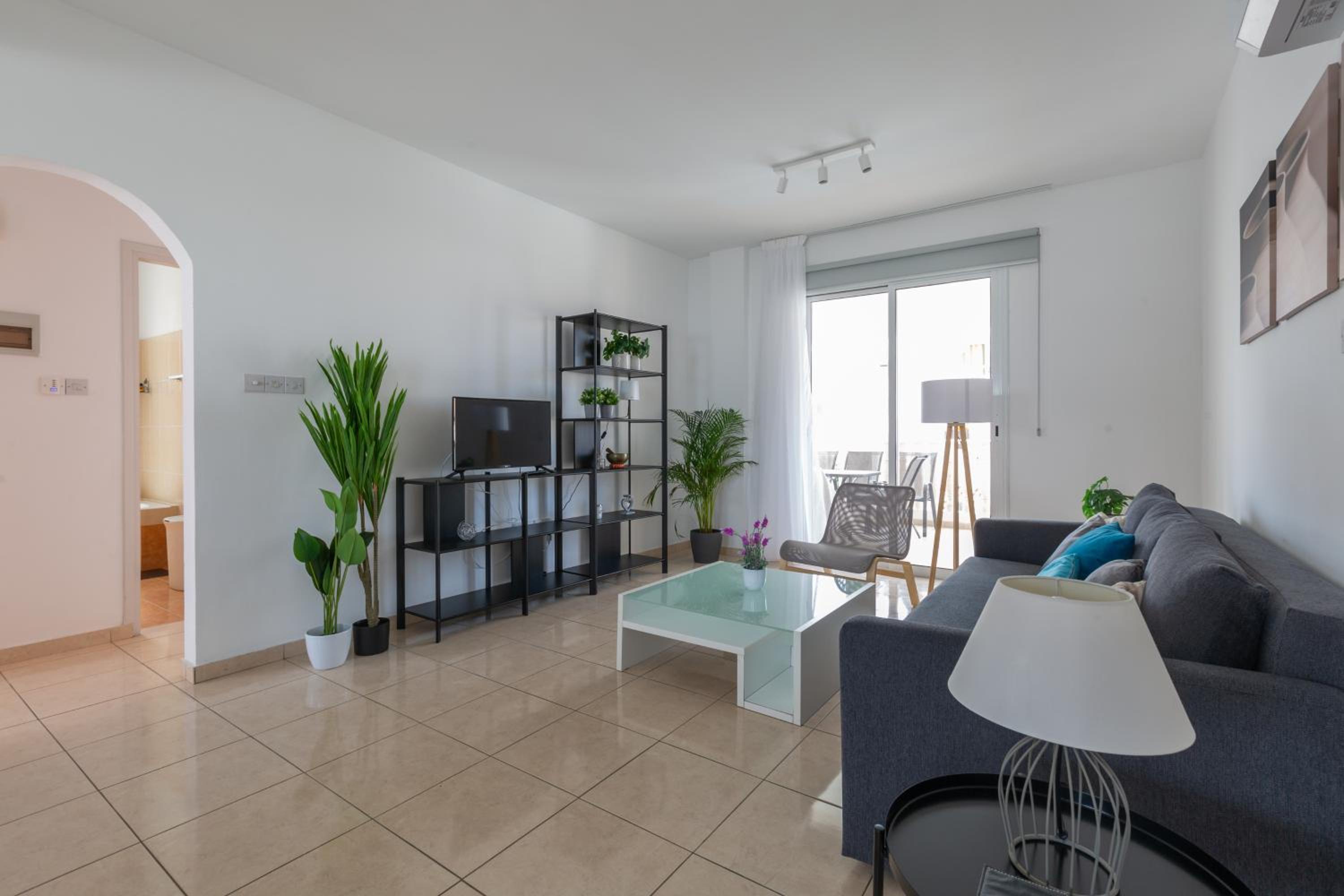 Beautiful 2 bed apartment in Paphos Cyprus