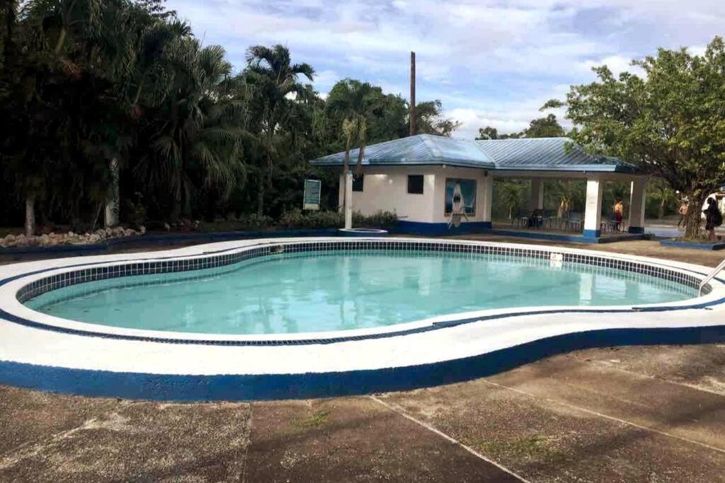 8 Bedroom Subic Bay/300MBPS/Big Screened Lanai view 4