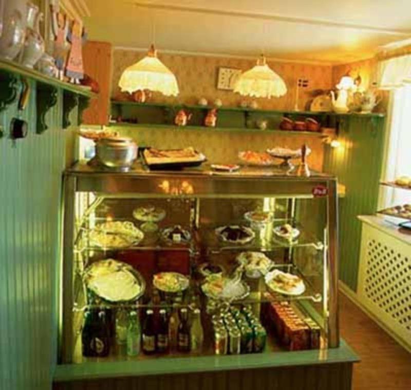 Garvaregården Hotel , B&B och Café