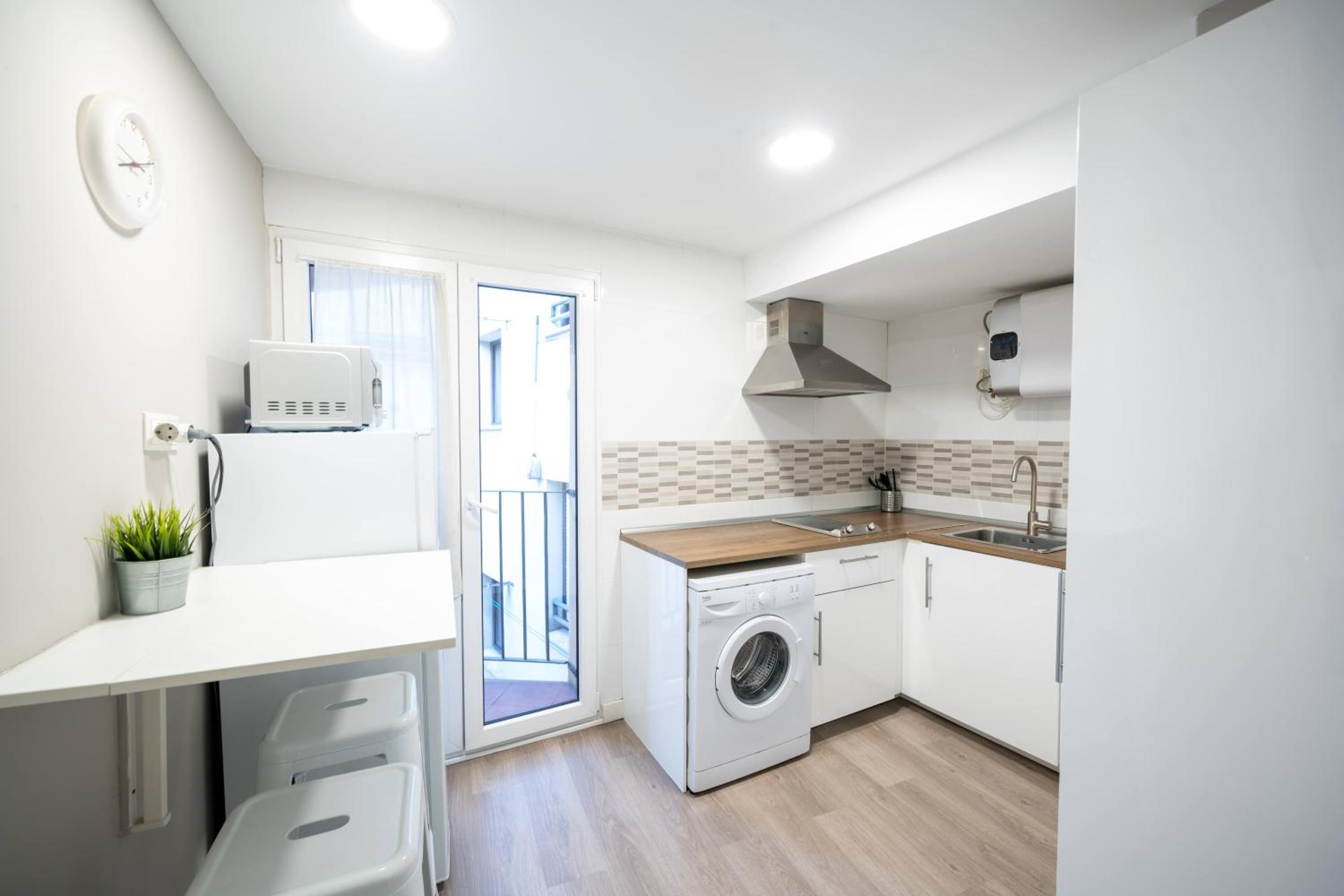 Apartamentos GO - Leopoldo Cano Center