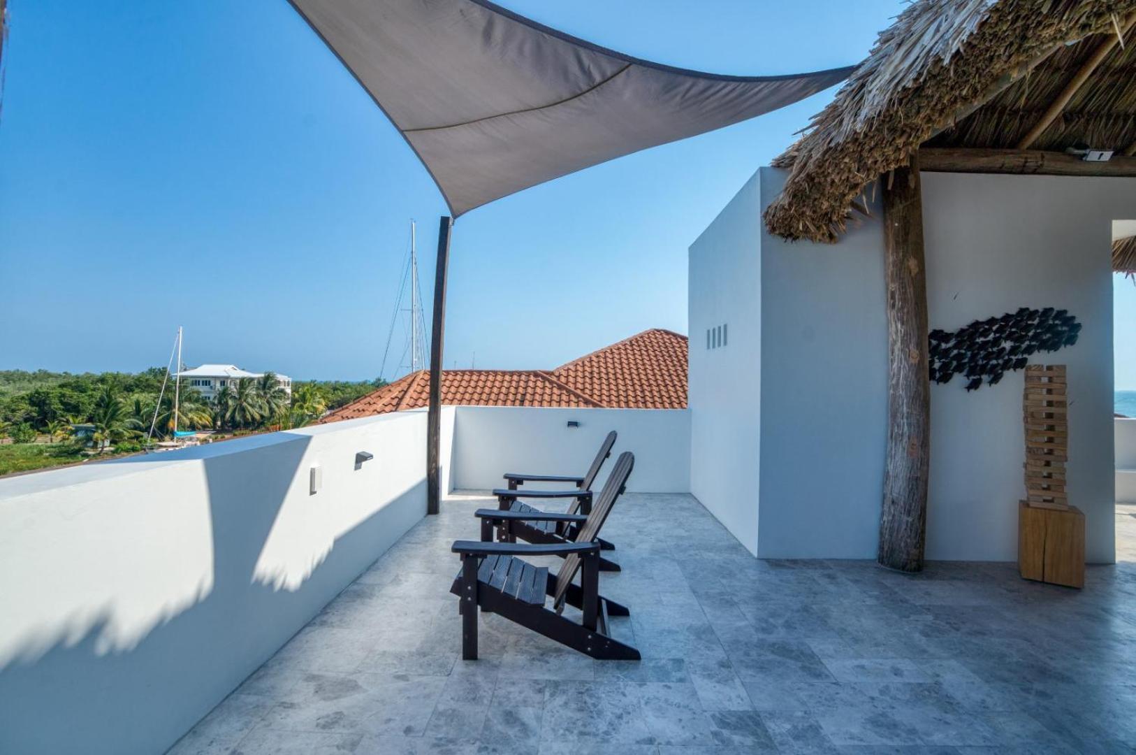 Island Breeze Villa - 5 Bedroom Private Island Villa w Pool
