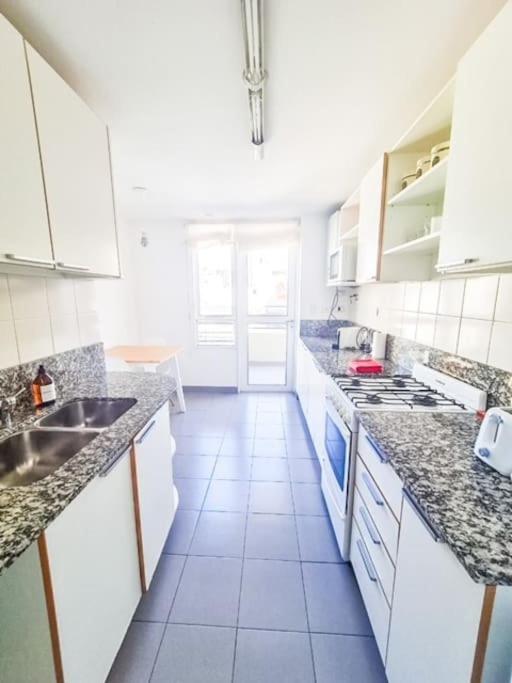 3 ambientes, 2 baños completos, Seguridad 24hs