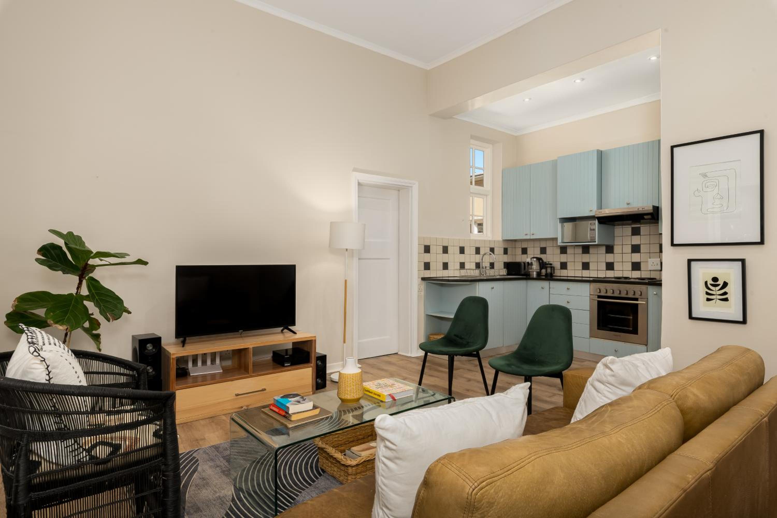 Victoria Court Apartments