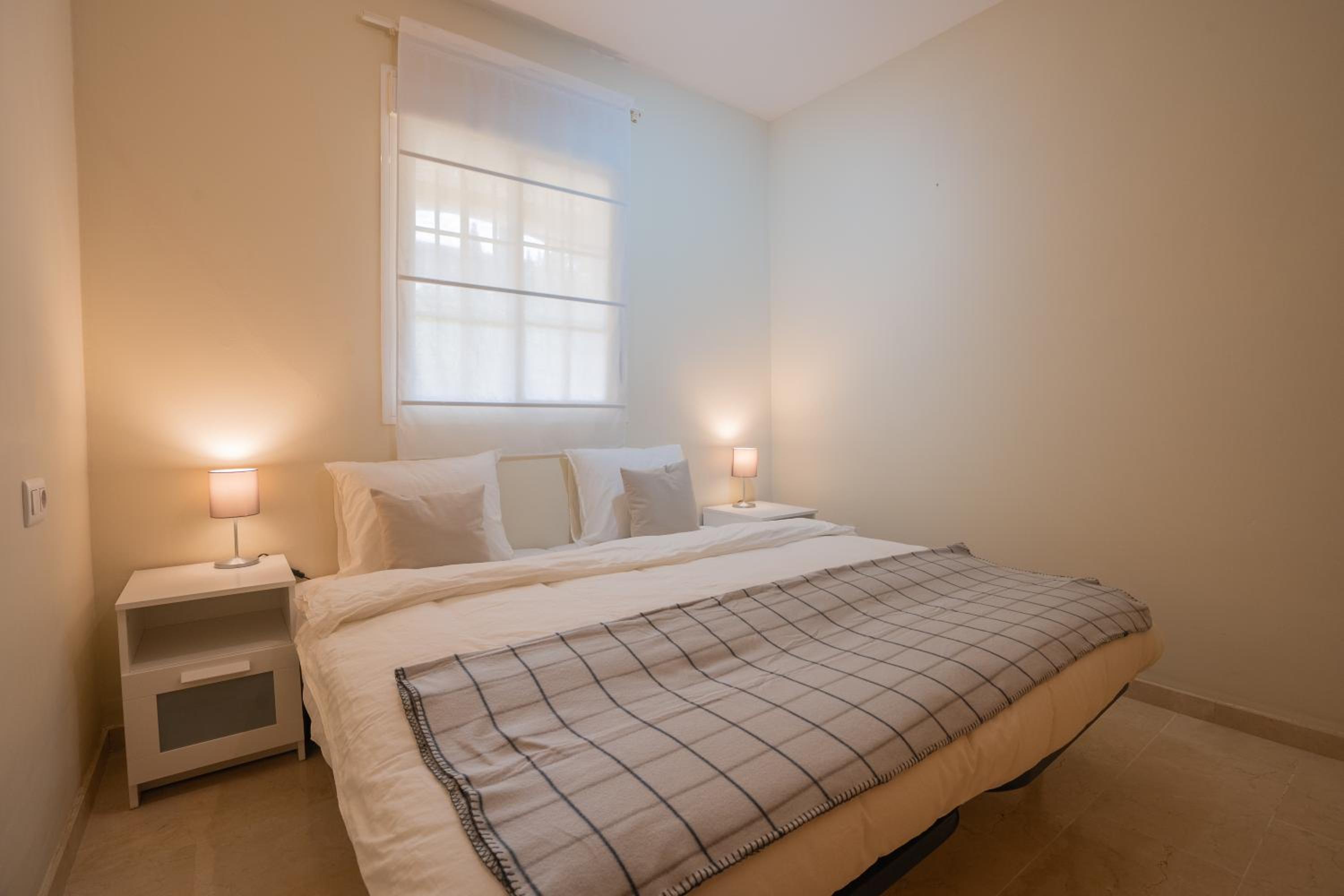 Espacioso apartamento en Mijas con parking privado