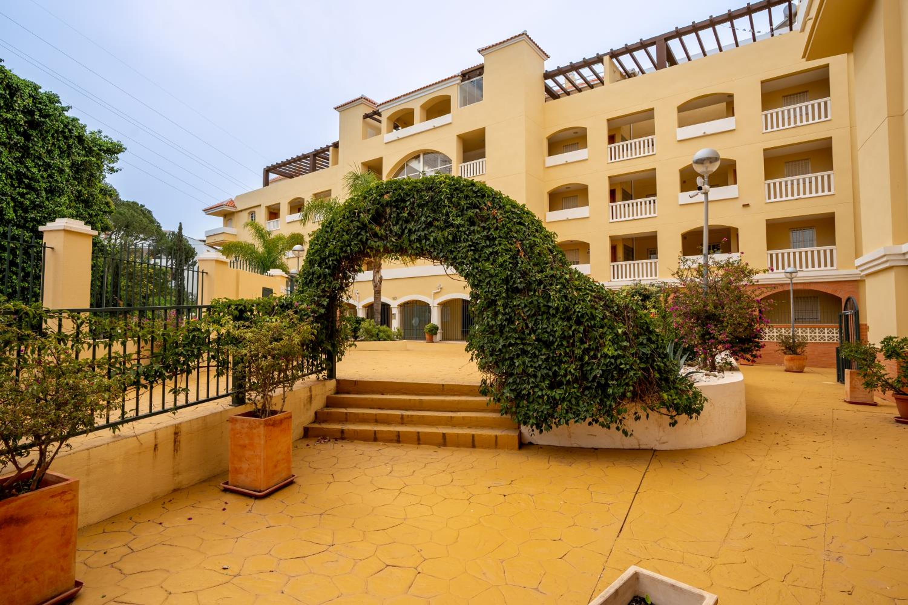 Espacioso apartamento en Mijas con parking privado