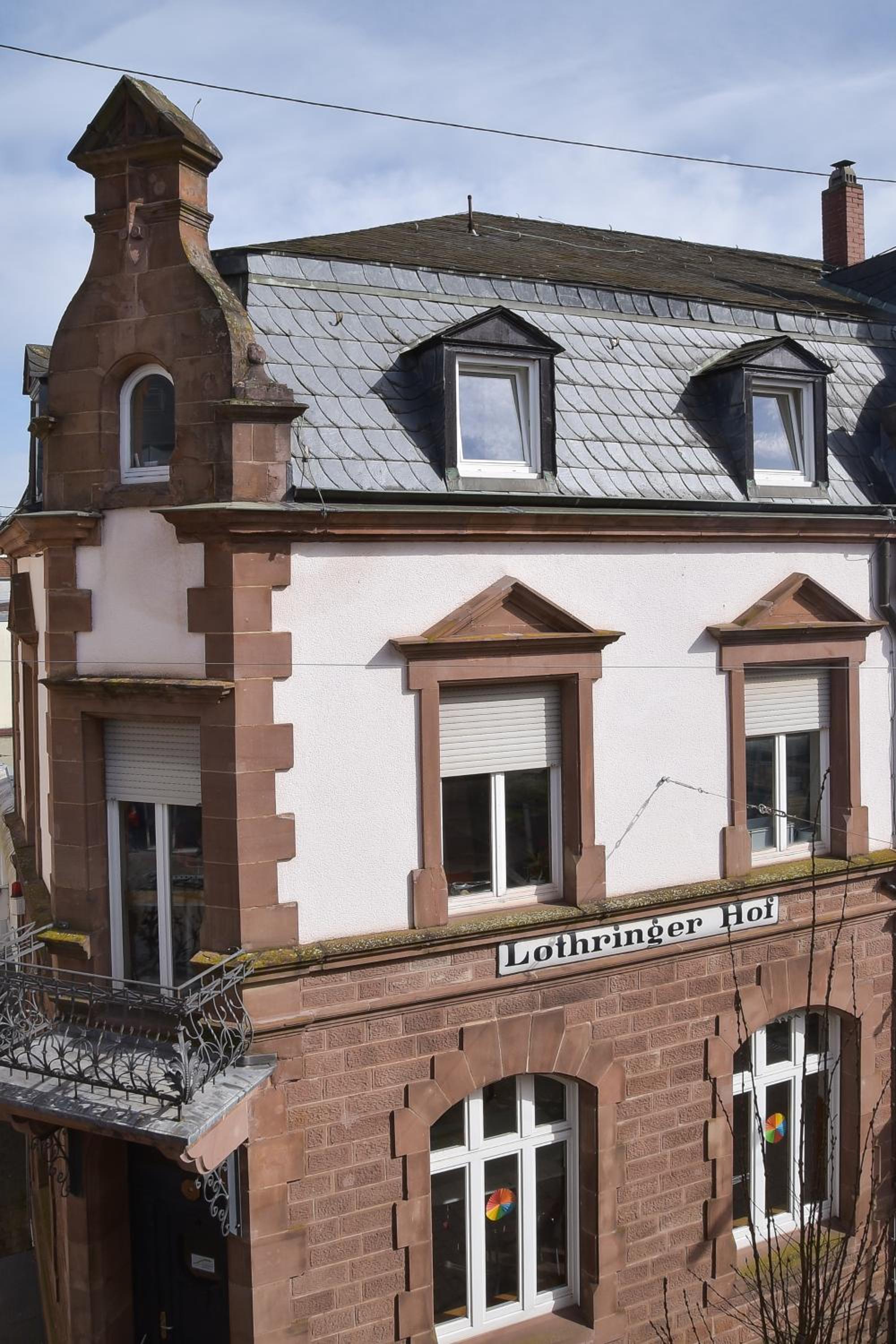 Ferienwohnungen Stadt Merzig Appartement Piatti und Appartement Bücherliebe