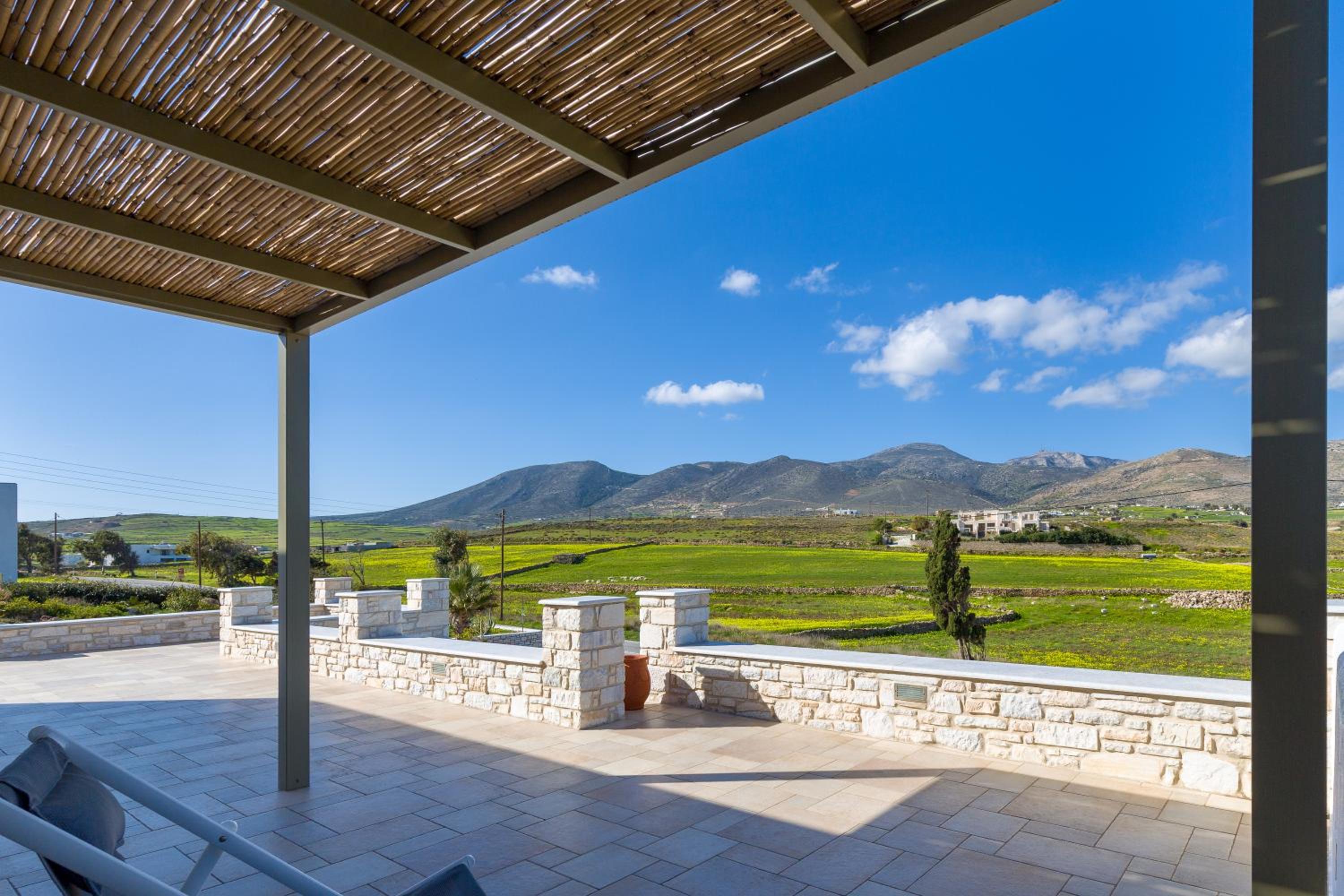 GREEN IN BLUE RESIDENCE LOGARAS view 2