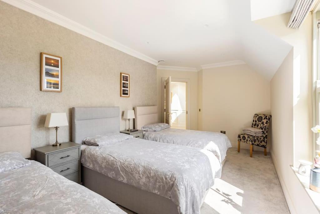Fivestar Luxurious Home - Westport Quay
