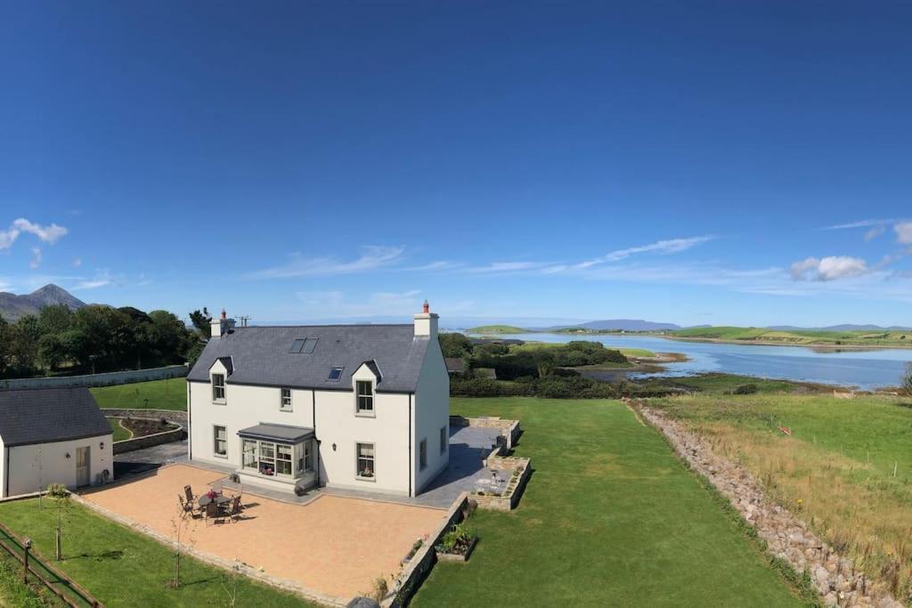 Fivestar Luxurious Home - Westport Quay