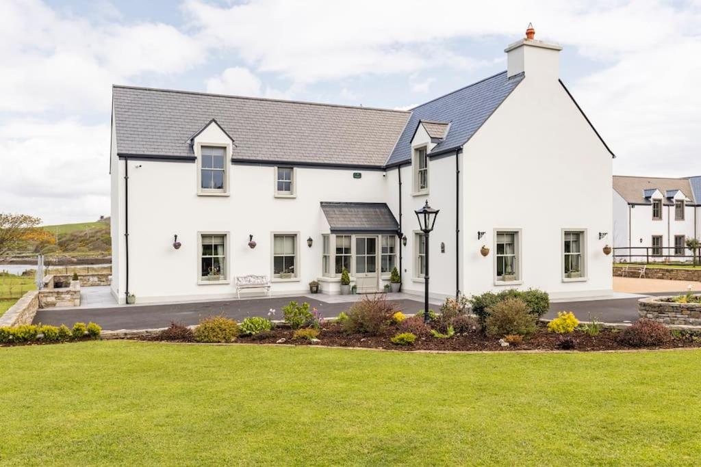 Fivestar Luxurious Home - Westport Quay