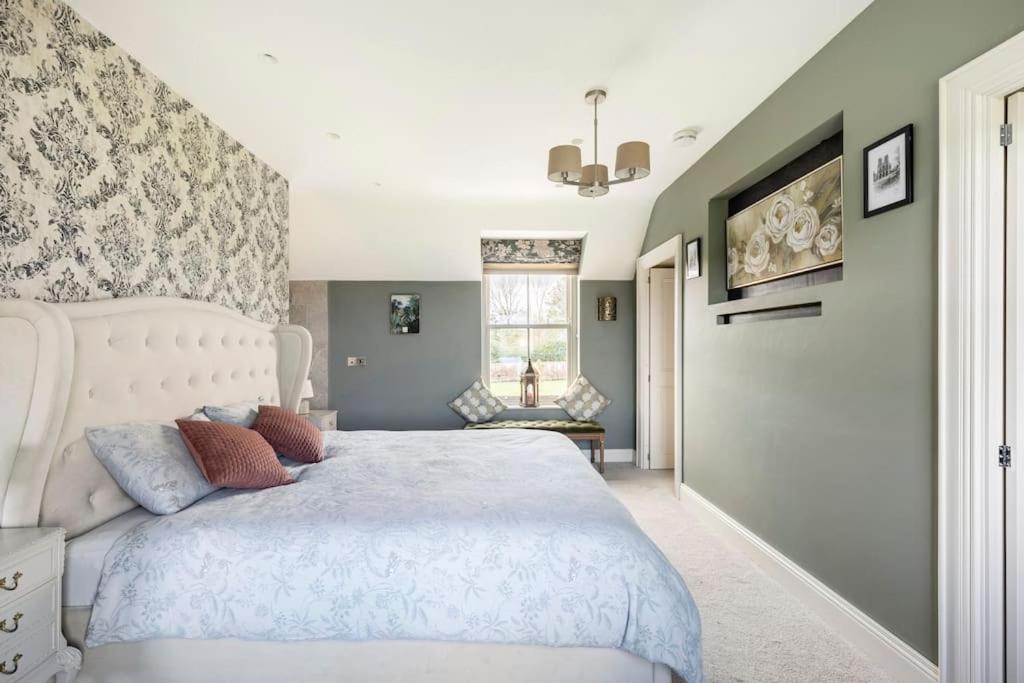 Fivestar Luxurious Home - Westport Quay