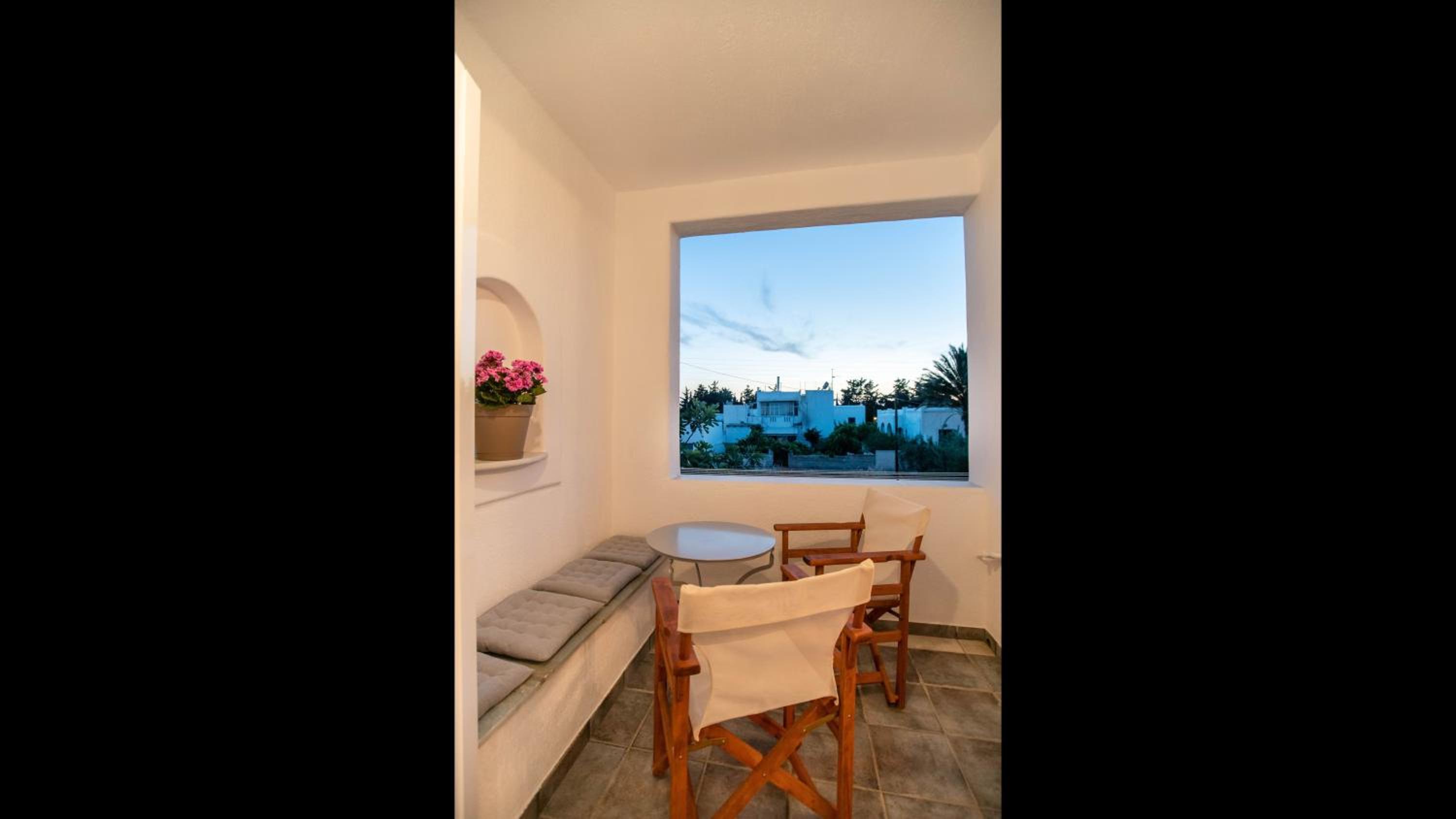 Three Bedroom Apartment 7-9 Adults First Floor view 2