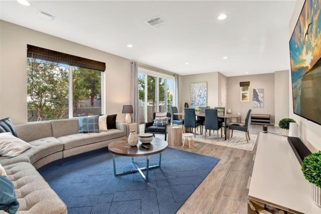 King Size, Patio, Xbox, Great Park view 4