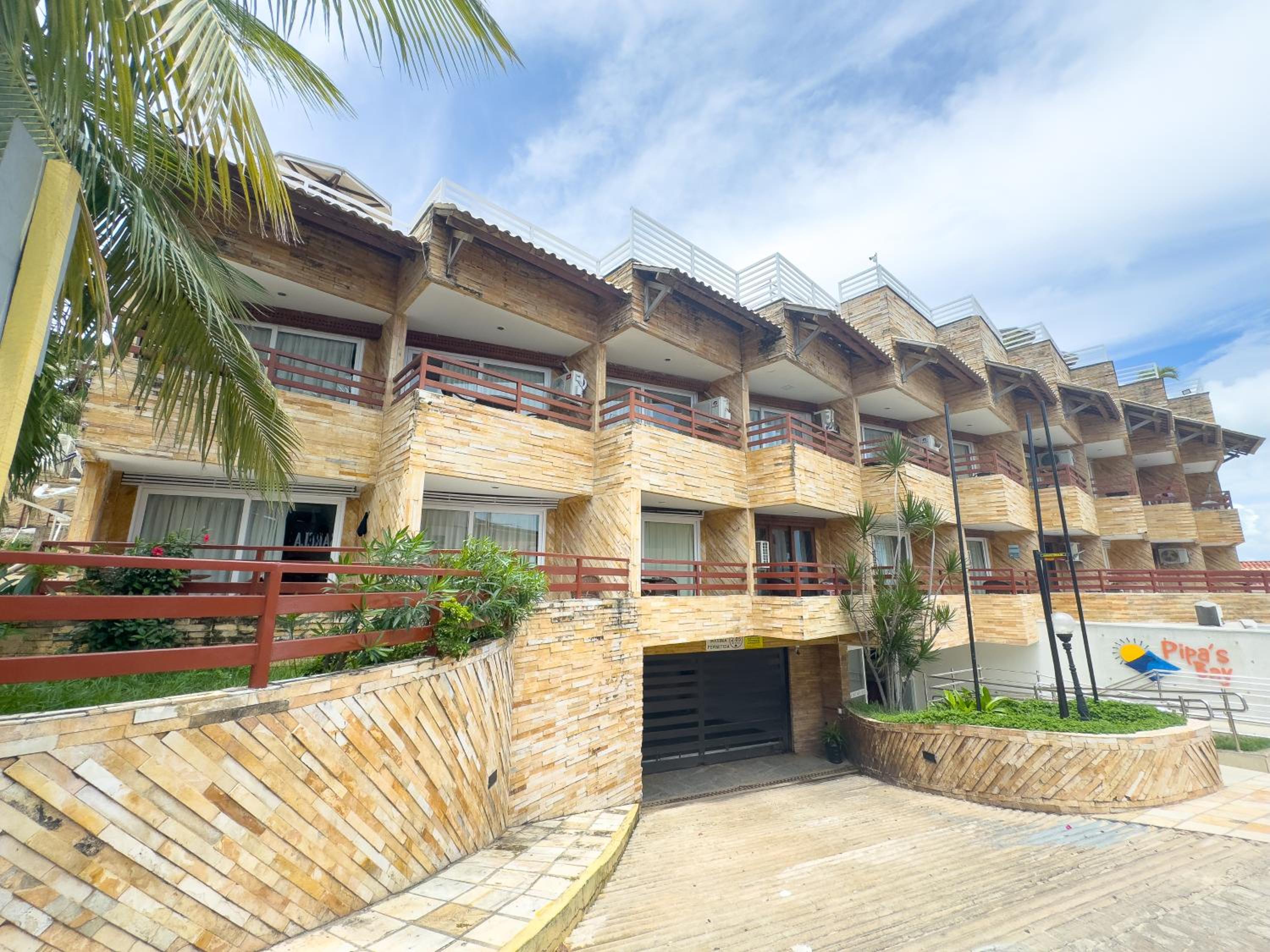 Hotel Pipas Bay - Image 1