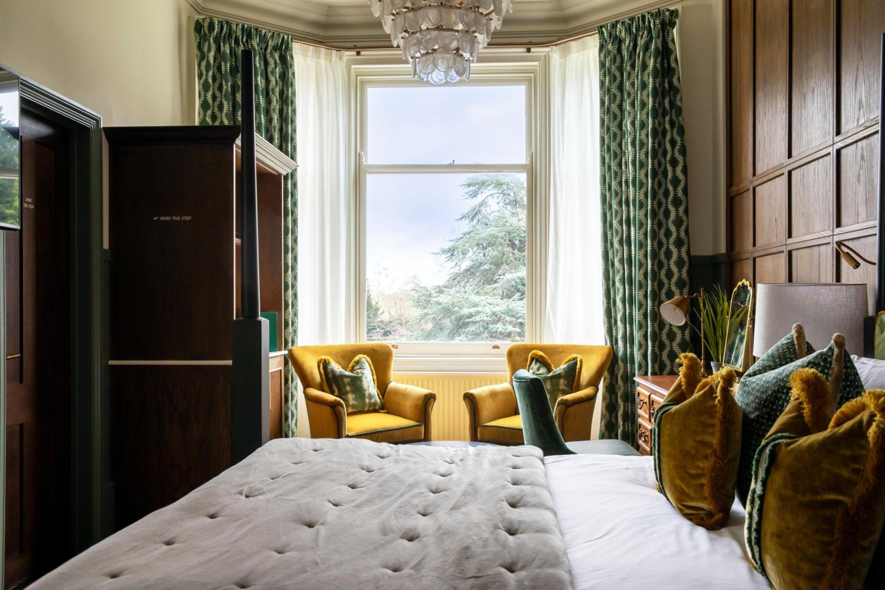 Guildford Vacations - Worplesdon Place Hotel - Property Image 22