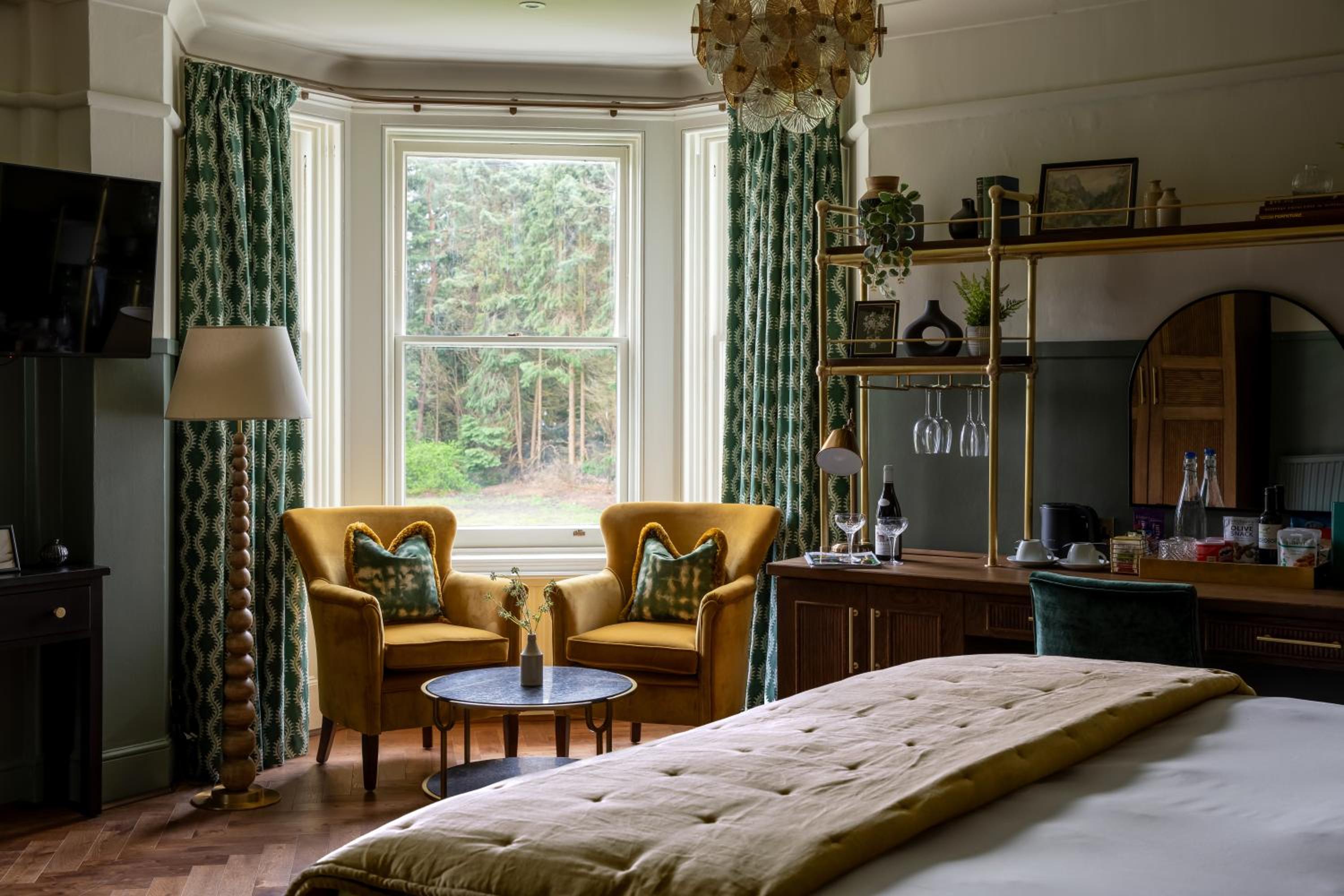 Guildford Vacations - Worplesdon Place Hotel - Property Image 24