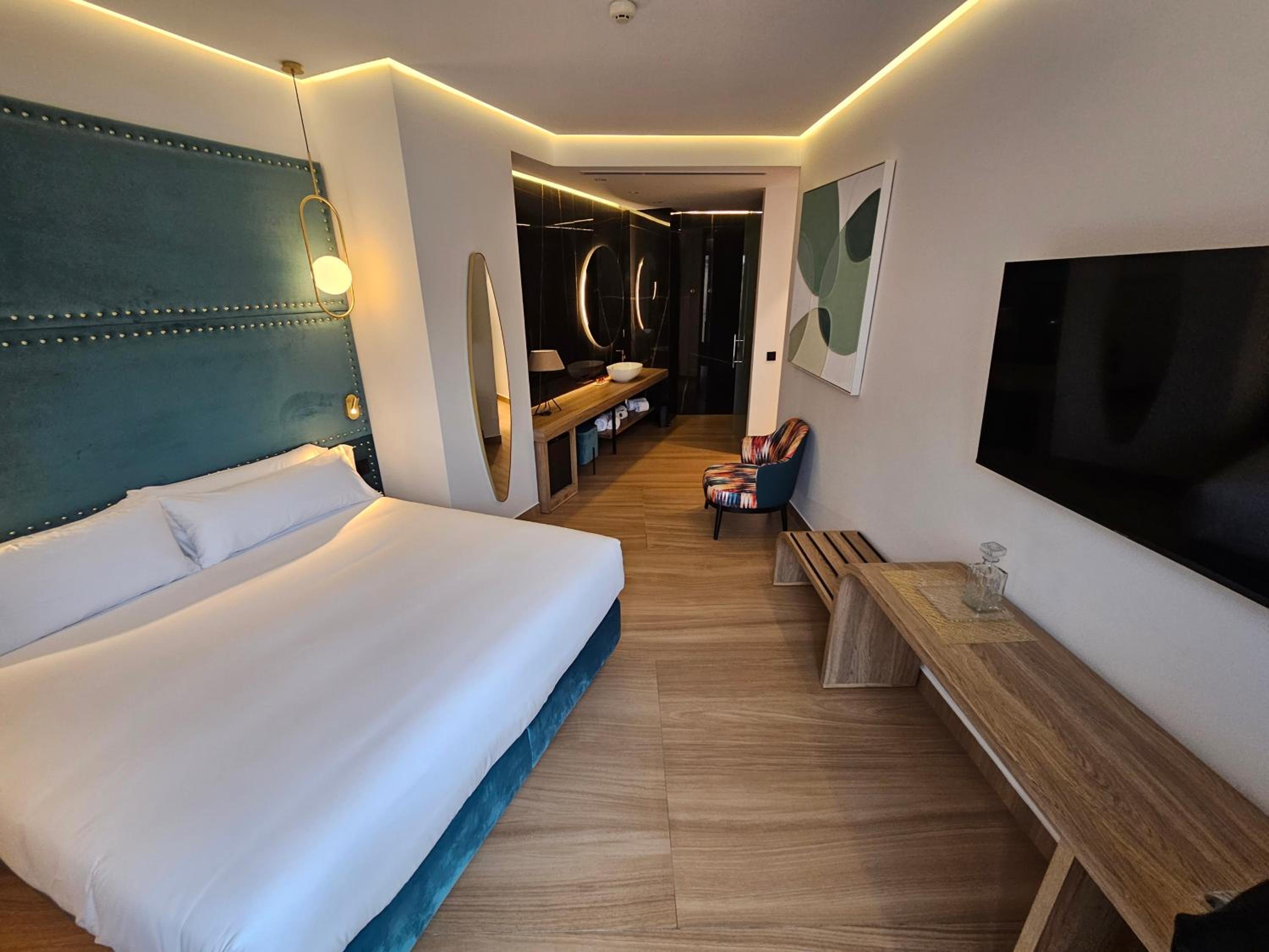 Badajoz Vacations - Hotel Las Tres Campanas - Property Image 3