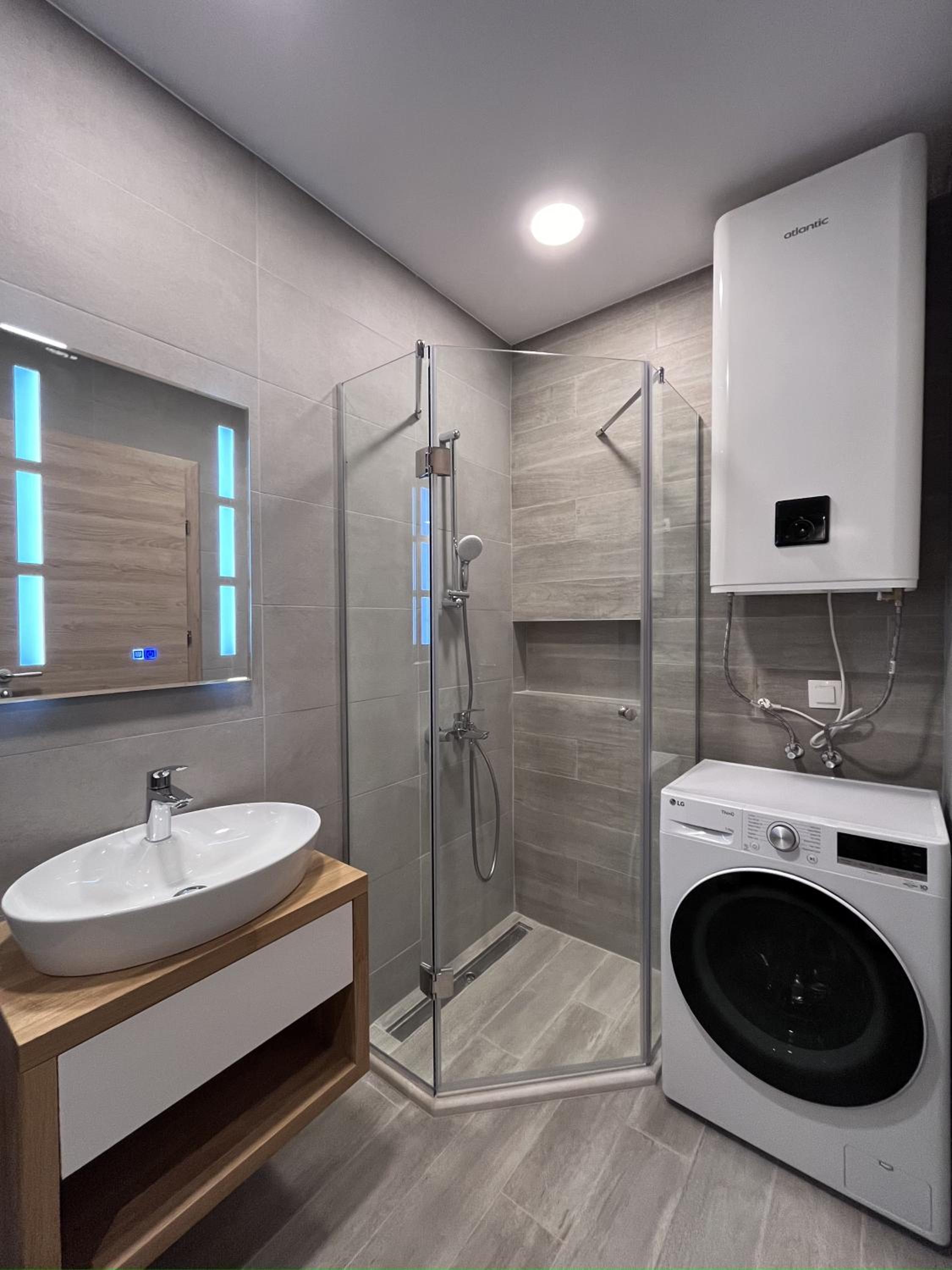 EXCLUSIVE St Constantine Suites