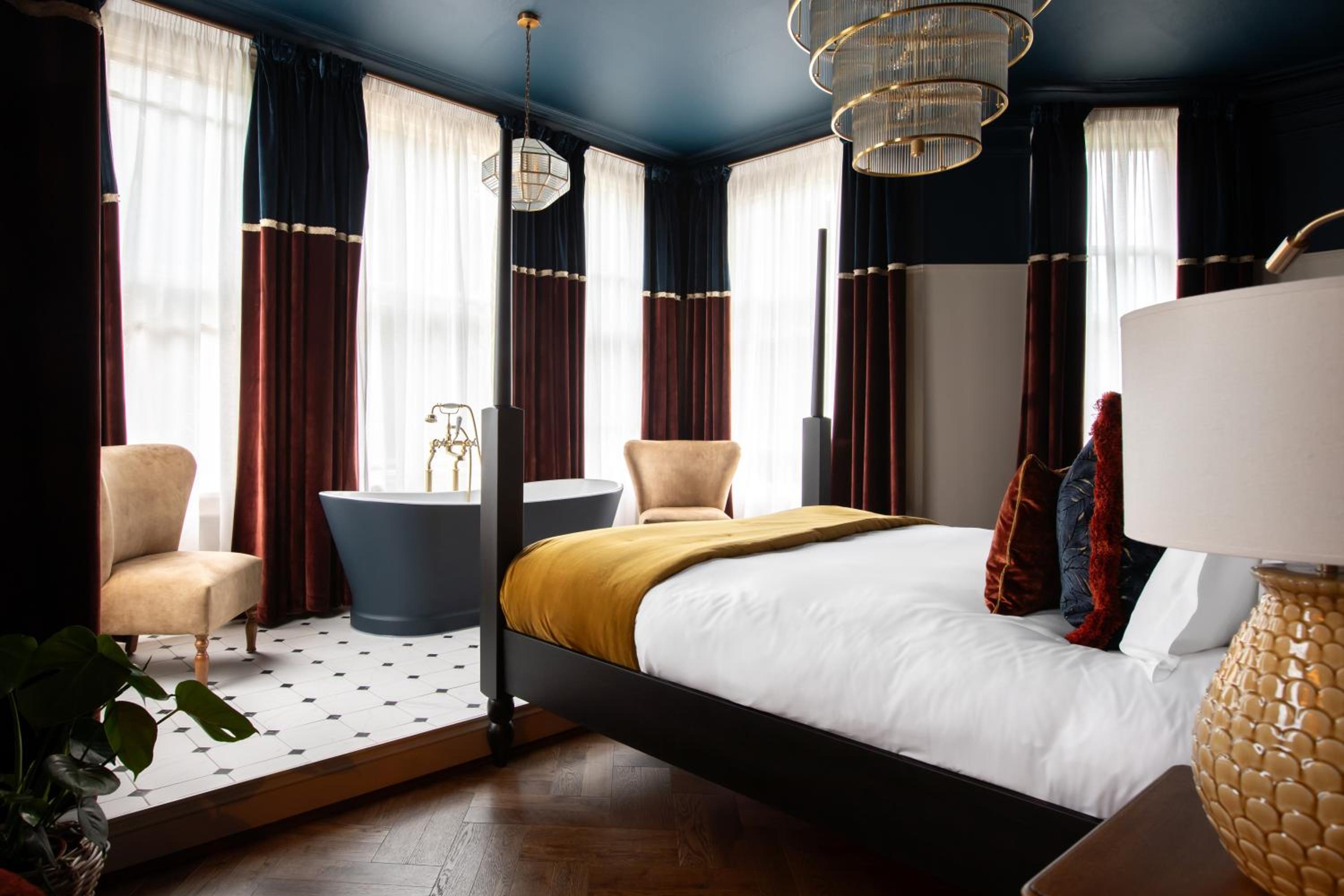 Guildford Vacations - Worplesdon Place Hotel - Property Image 33