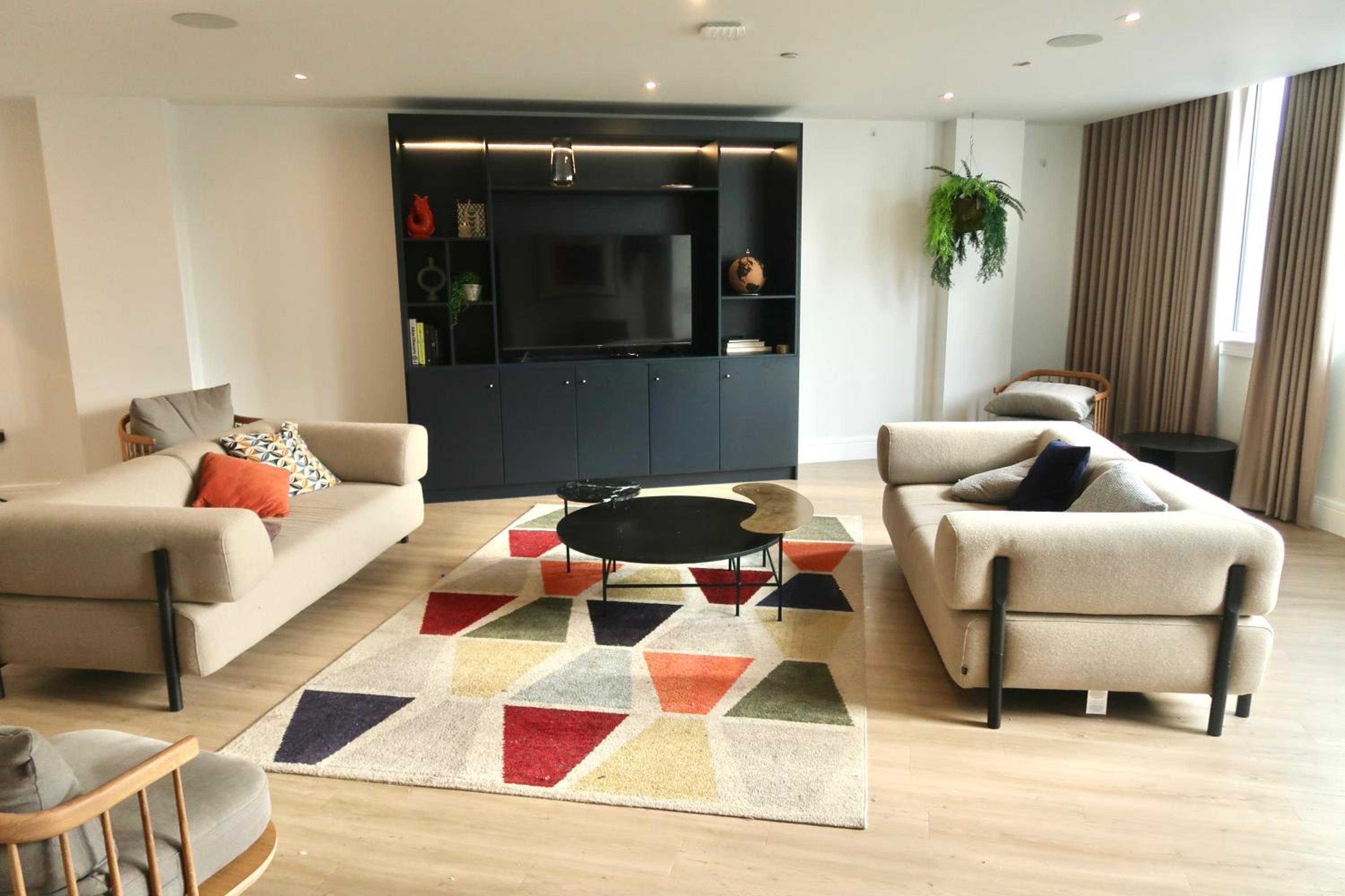 Luxury Capella Court