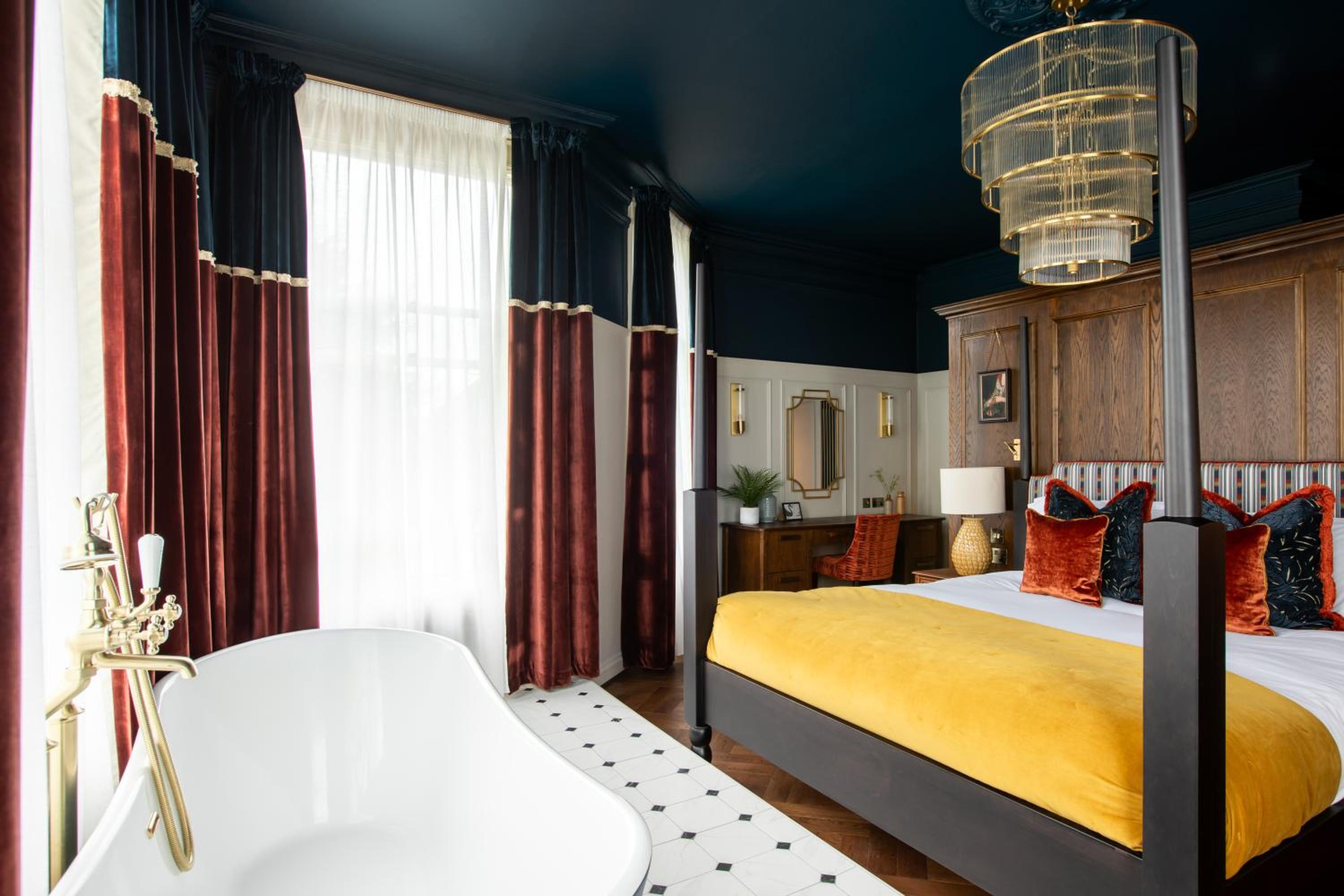 Guildford Vacations - Worplesdon Place Hotel - Property Image 62