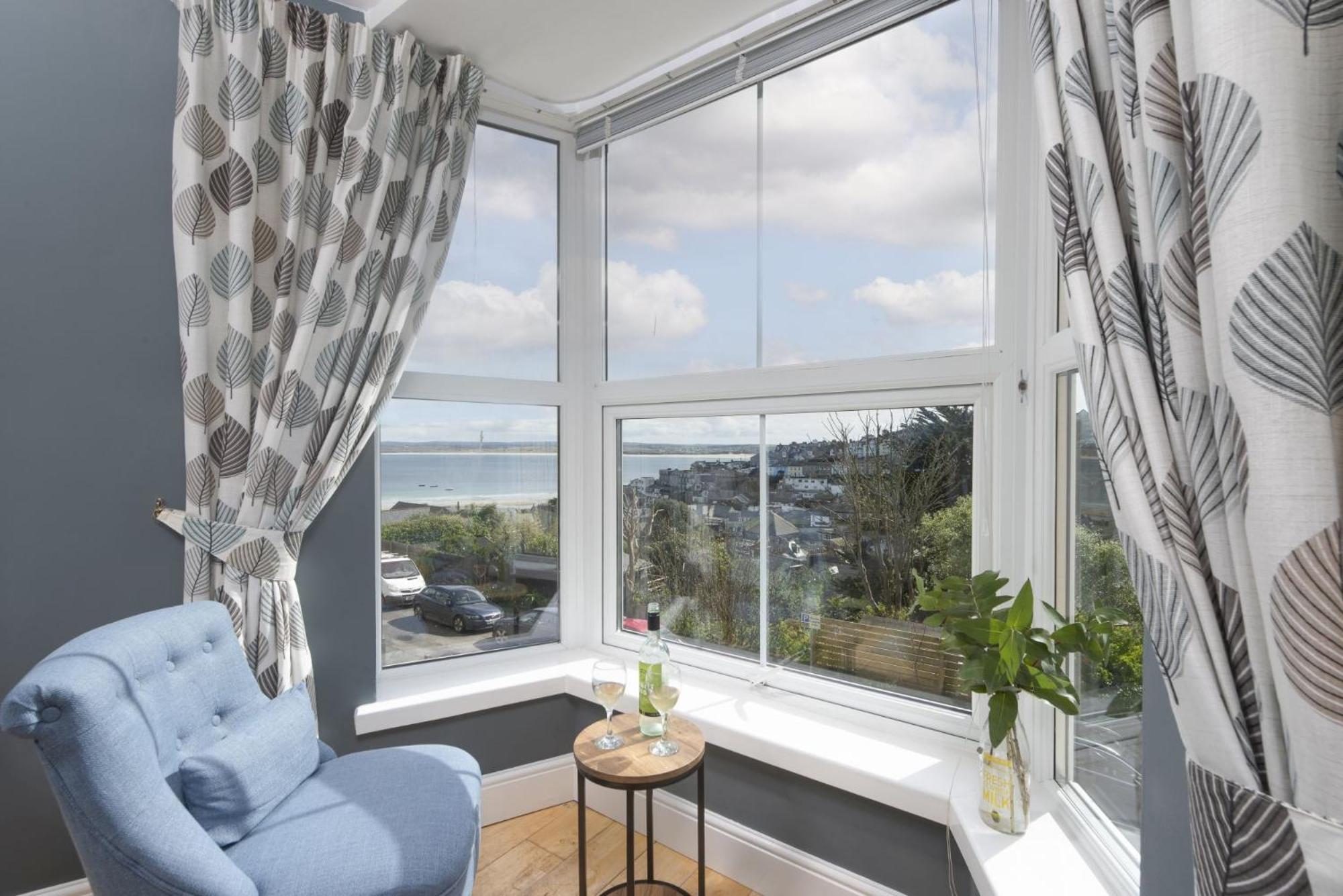 Windsor Lookout - Sea view, 500m from beach, Family friendly view 3