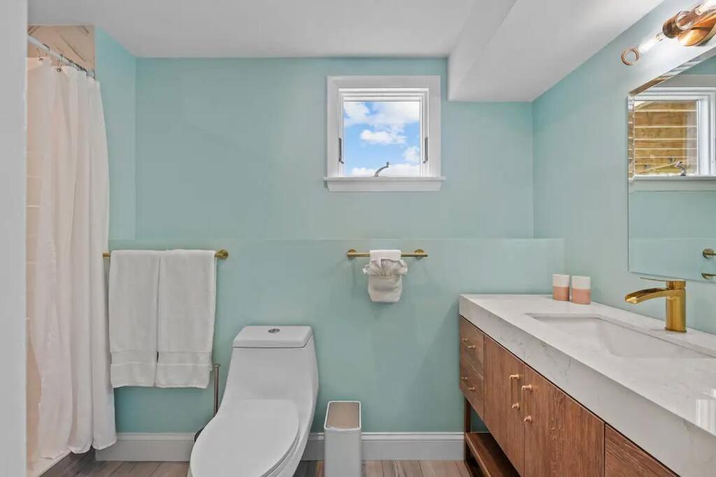 Little Creek Retreat Private hot tub & yard - RIBryan Properties