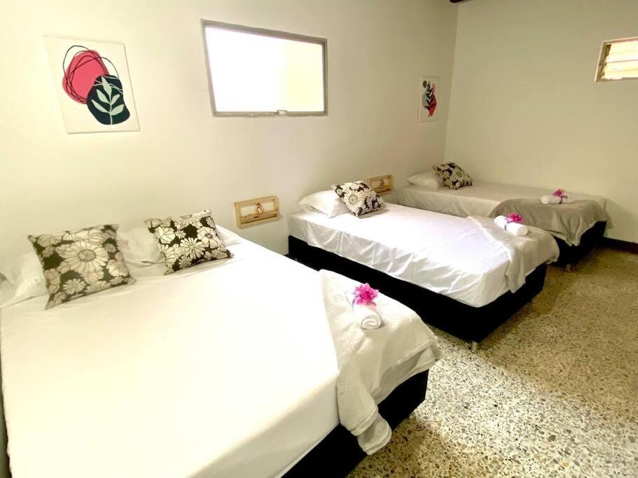 Casa grande, excelente ubicación