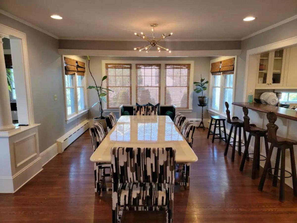 Middletown Bungalow w/Hot Tub and Private Yard - RIBryan Properties view 5