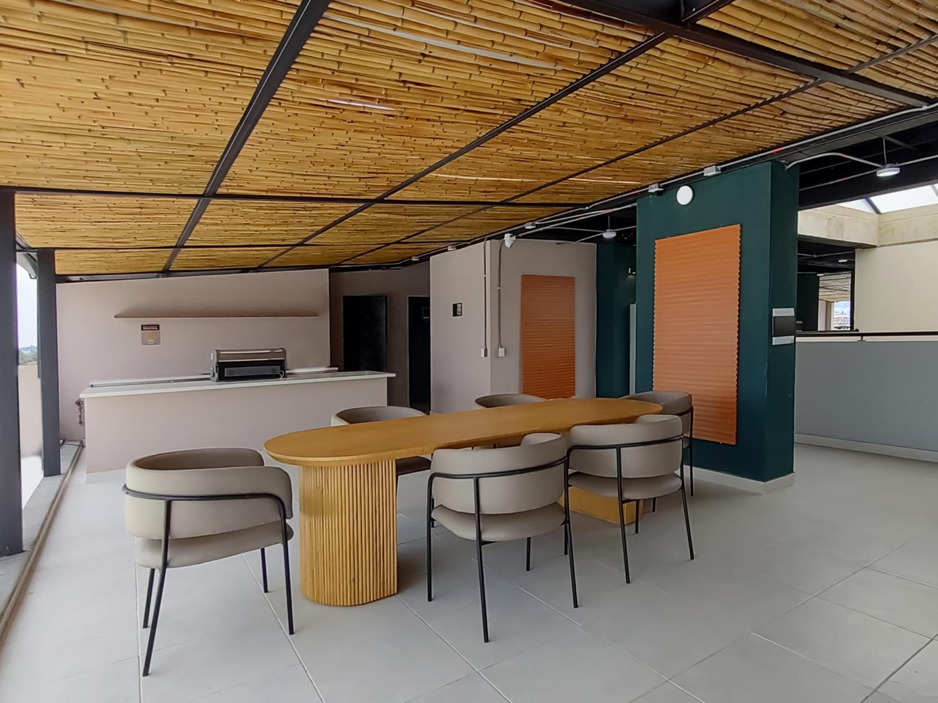 The Hood 102, Modern and Luxury Apartments