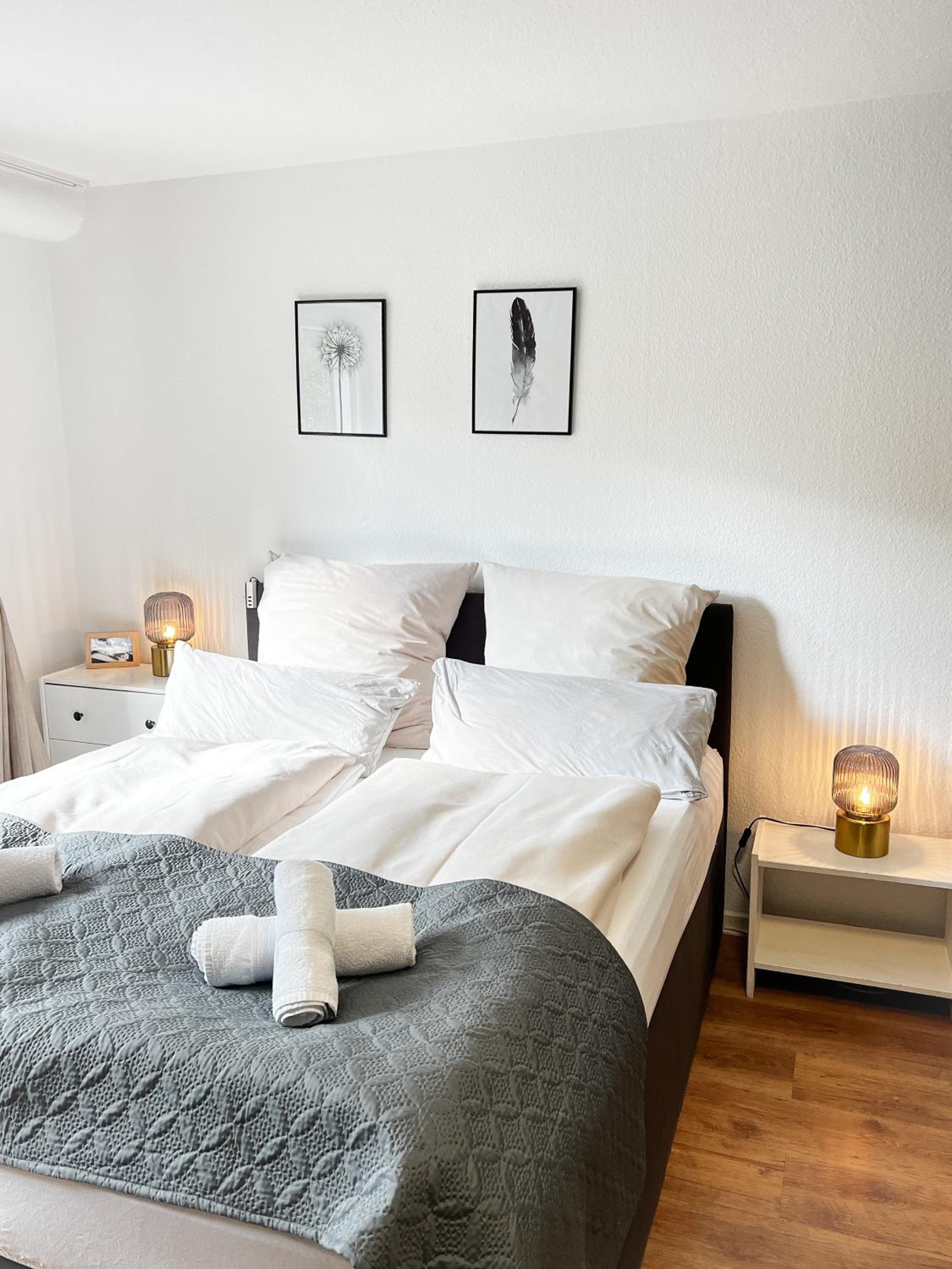 modern Room with Netflix in Porta Westfalica view 4