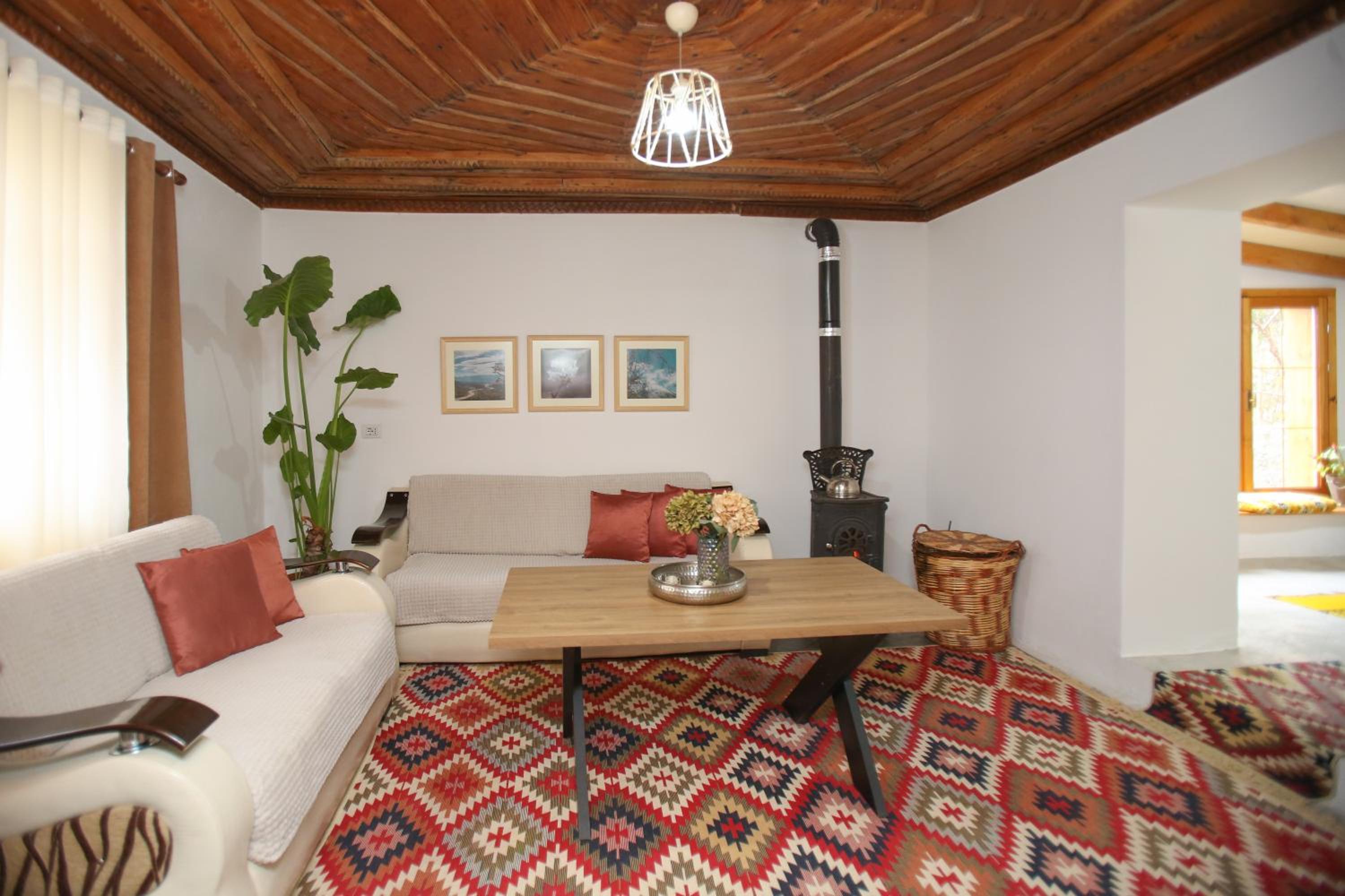 Guest House Bashaj Village