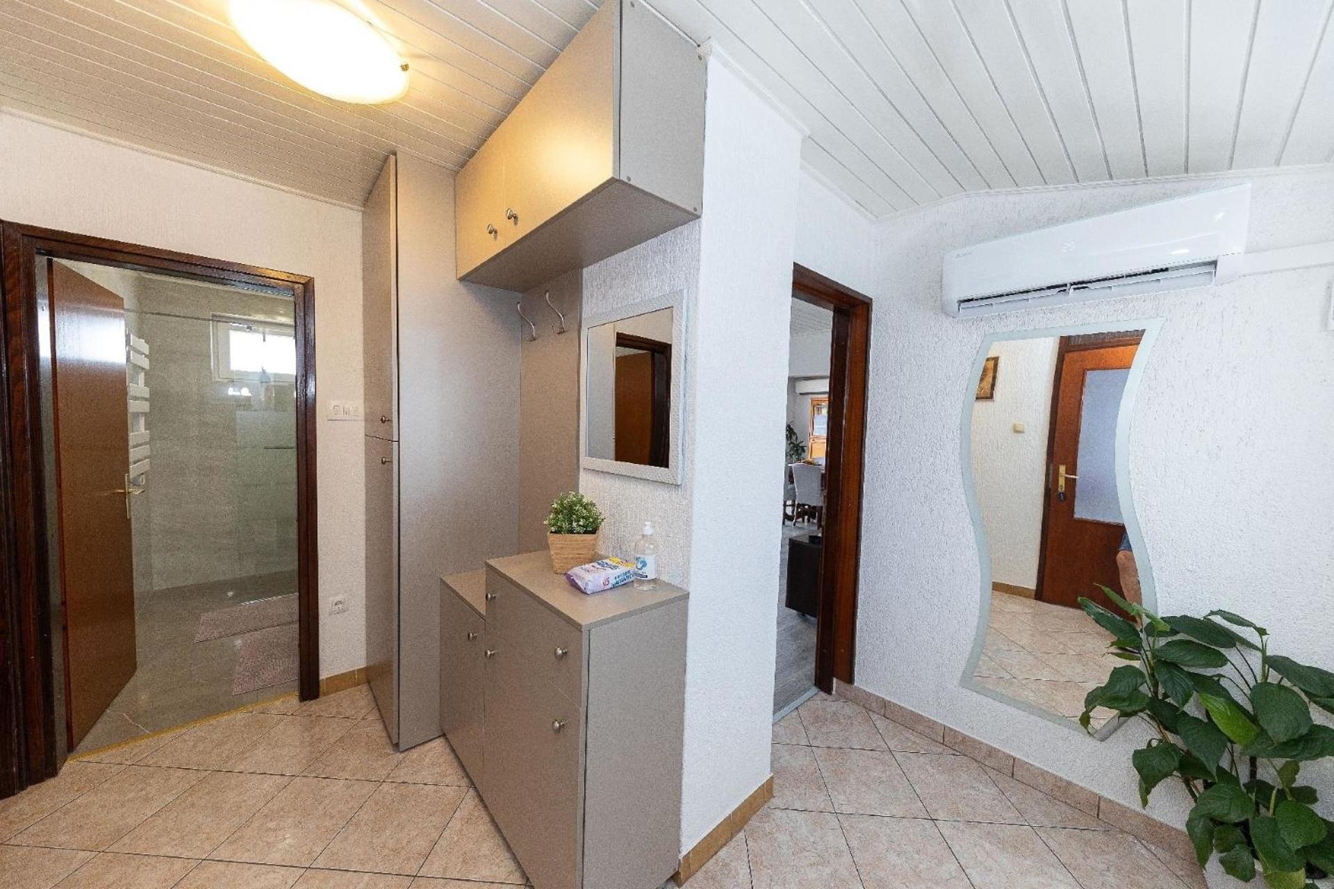 Studio für 4 Personen ca 80 qm in Crikvenica, Kvarner Bucht Crikvenica und Umgebung view 2